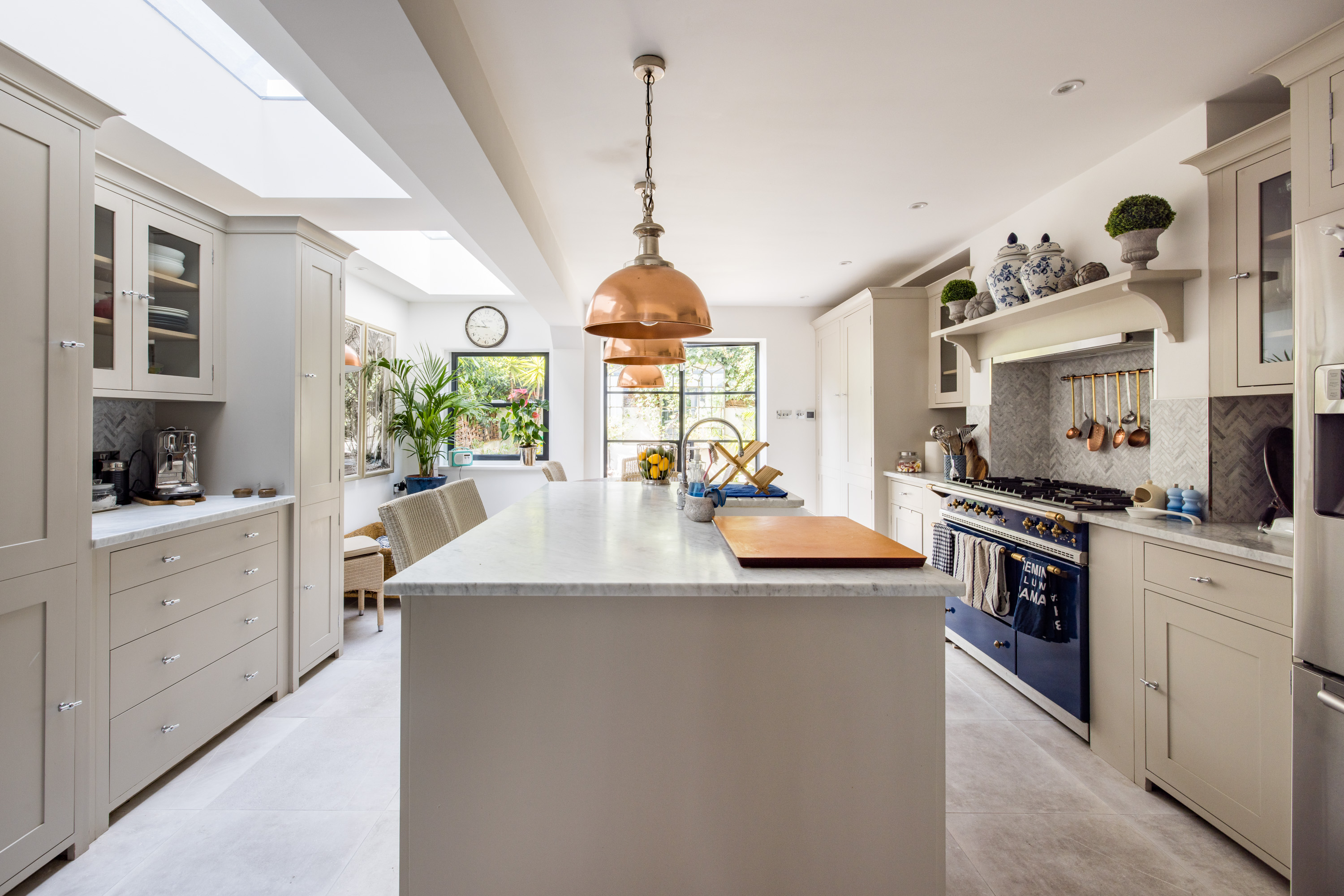 House Normand Fulham: Luxury 3-Bedroom Townhouse with Sunny Garden and Period Features, Fulham