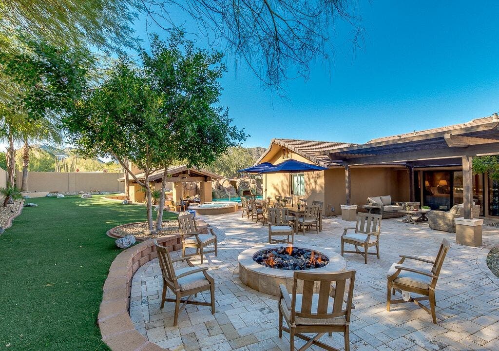 House Palo Verde Paradise Valley: Luxury 6-Bedroom Apartment with Pool and Hot Tub, Phoenix