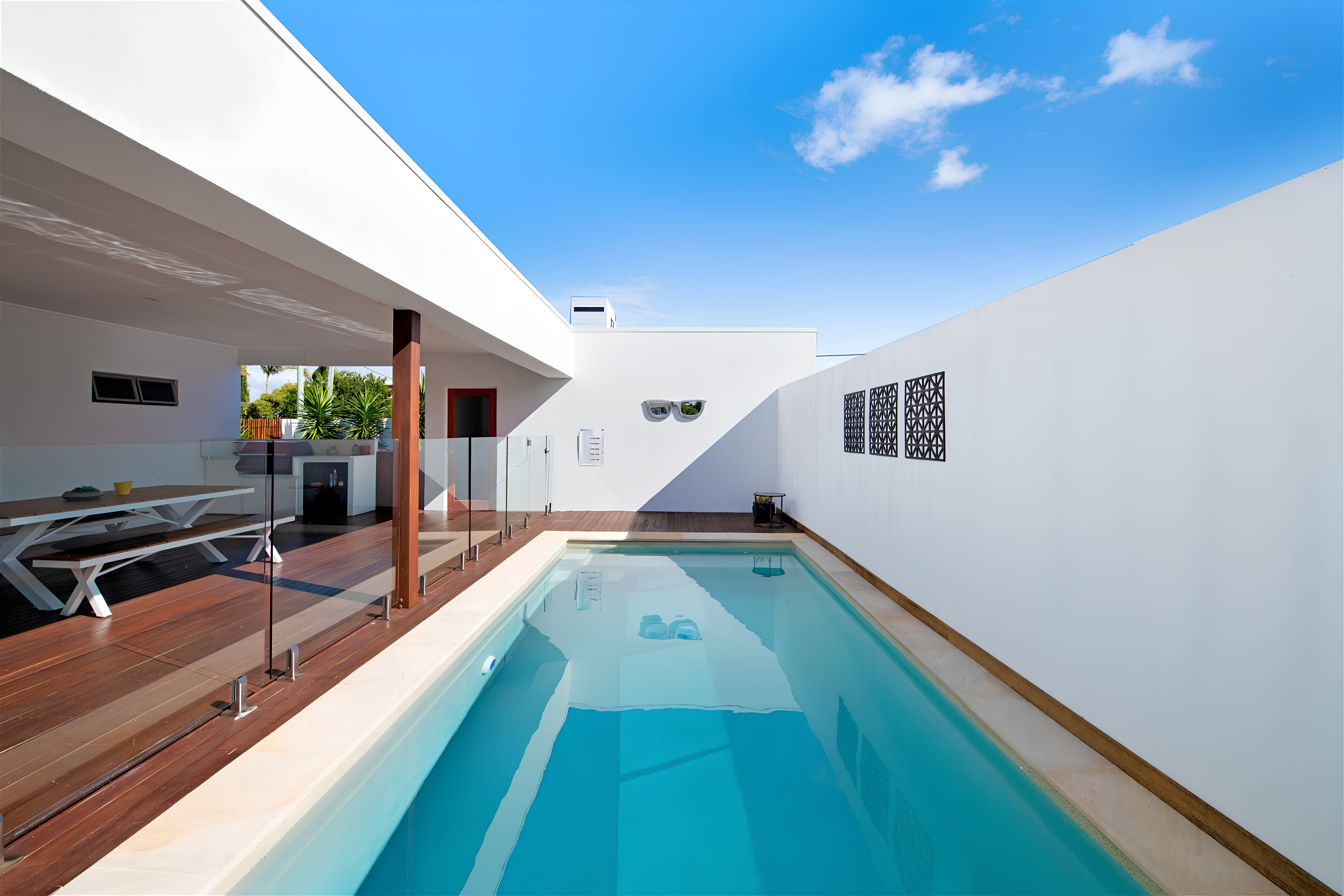 House Pandanus Queensland: Luxury 5-Bedroom Villa with Seaview and Pool, Queensland