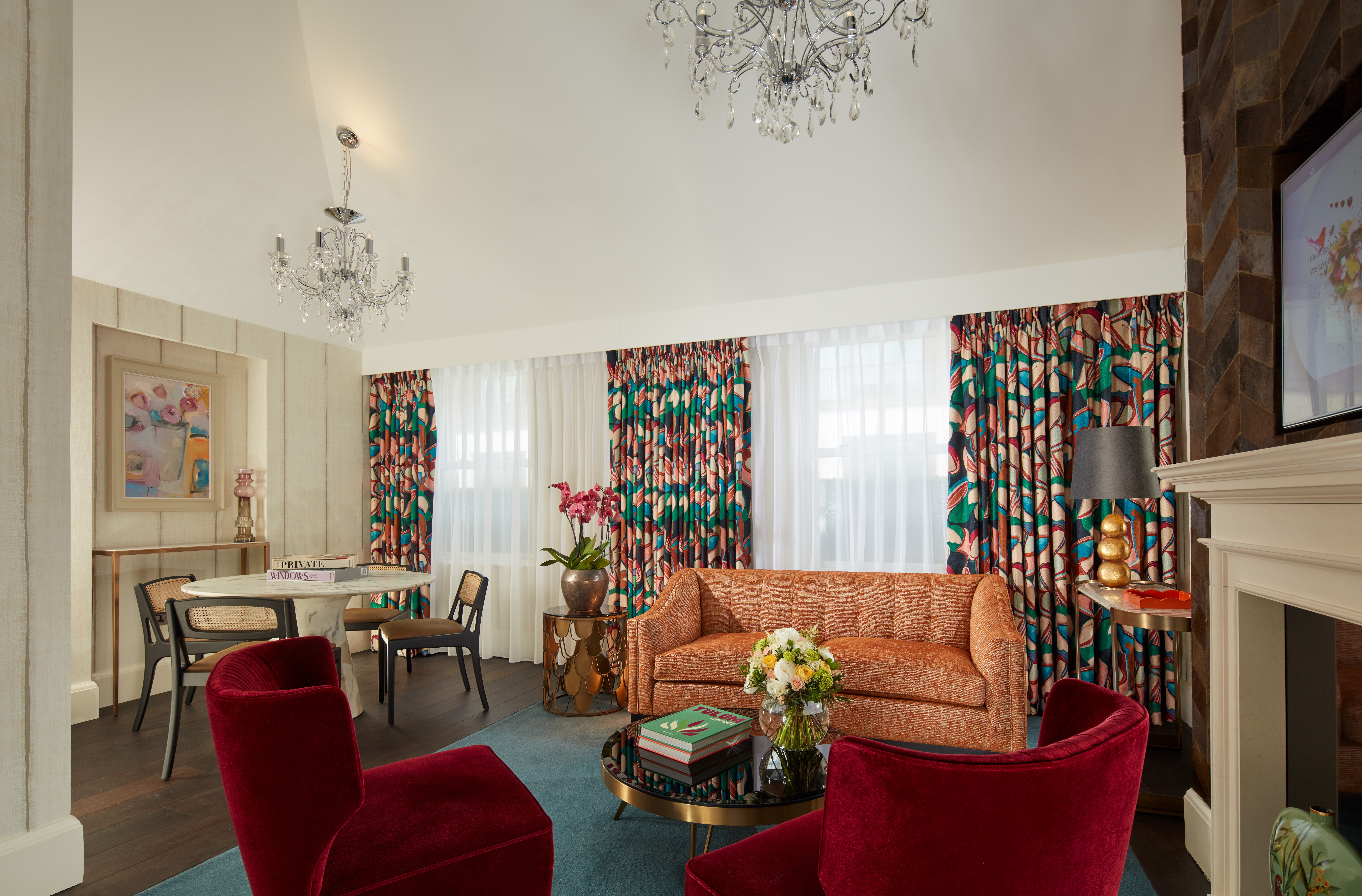 House Piccadilly StJames’s: Elegant 2-Bedroom Apartment with Concierge Service, St. James’s