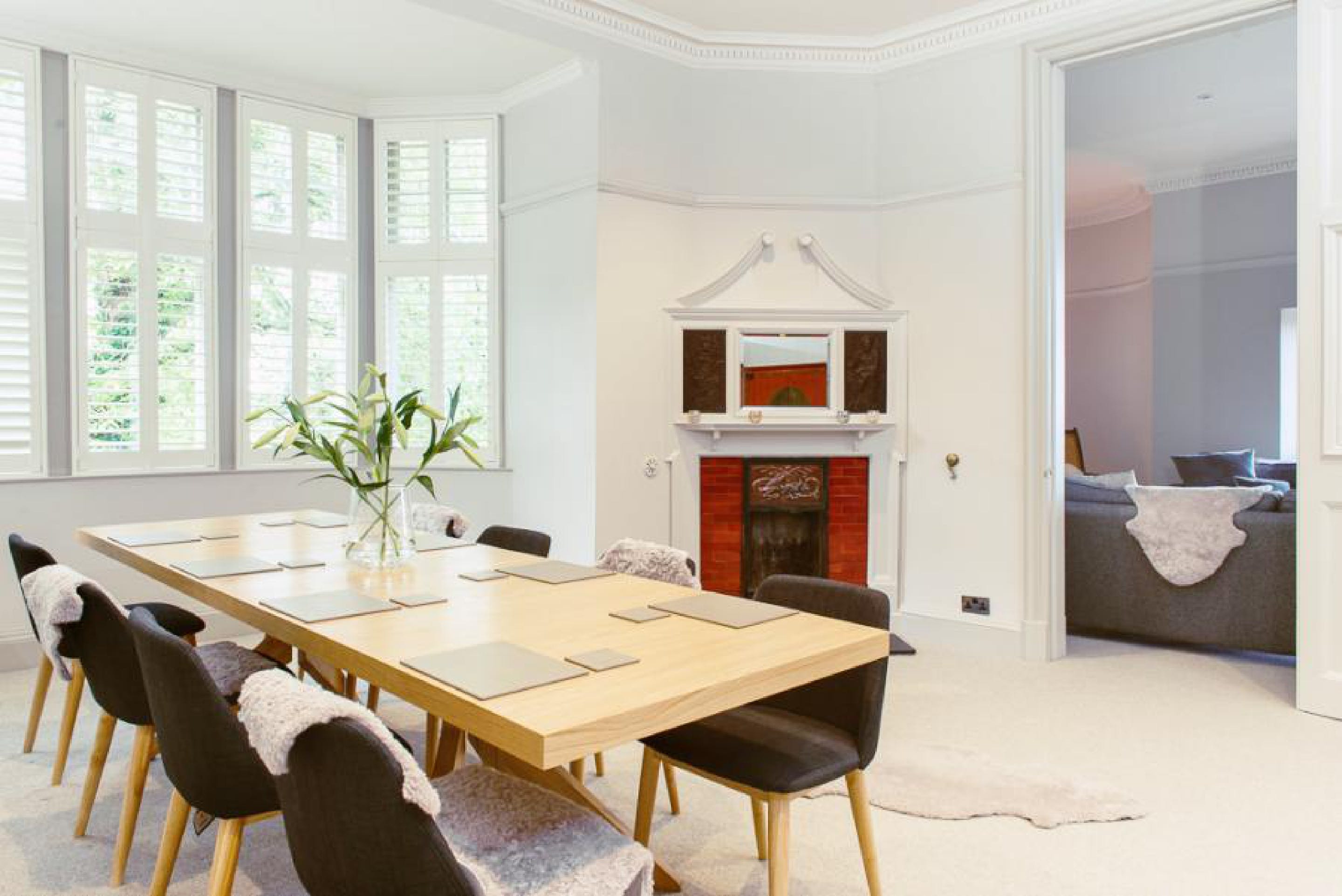House Ramsay Edinburgh: Elegant 4-Bedroom Apartment in Historic Old Town, Edinburgh