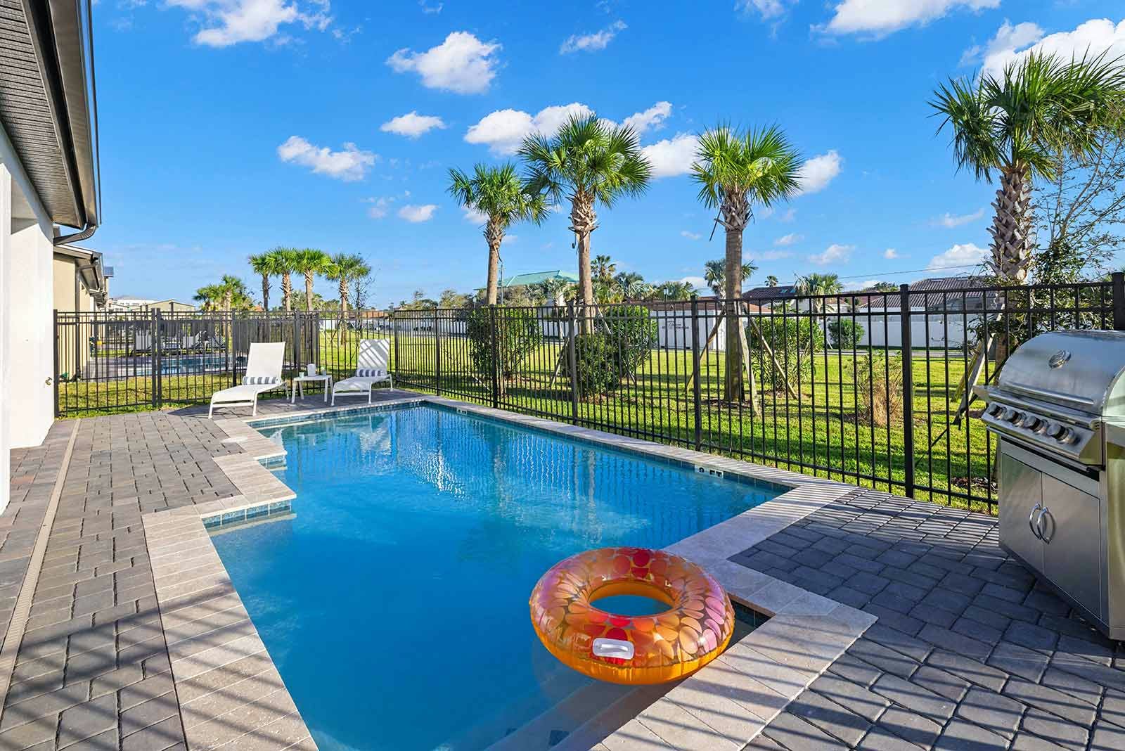 House Sabal Brevard Florida: Spacious 5-Bedroom Villa with Pool and Seaview, Brevard County