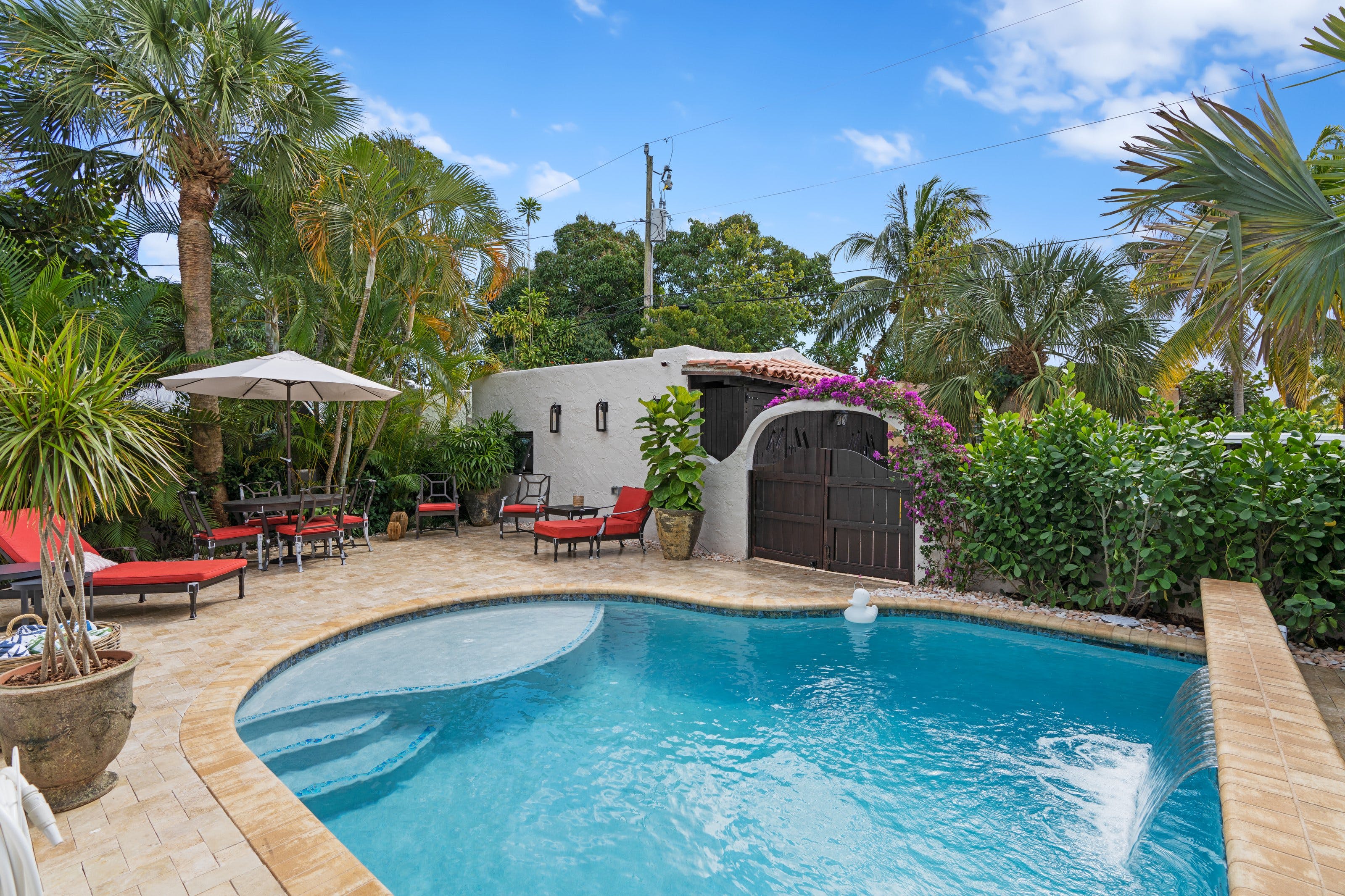 House Sabal Palm Beach: 4-Bedroom Luxury Apartment with Pool and Sea View, Palm Beach