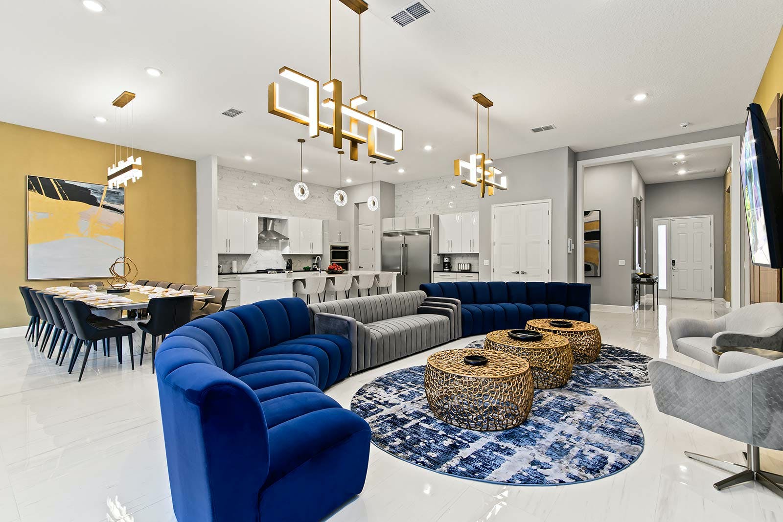 House Sabal Polk Florida 9: 11-Bedroom Luxury Villa with Private Pool and Tennis Court, Polk County