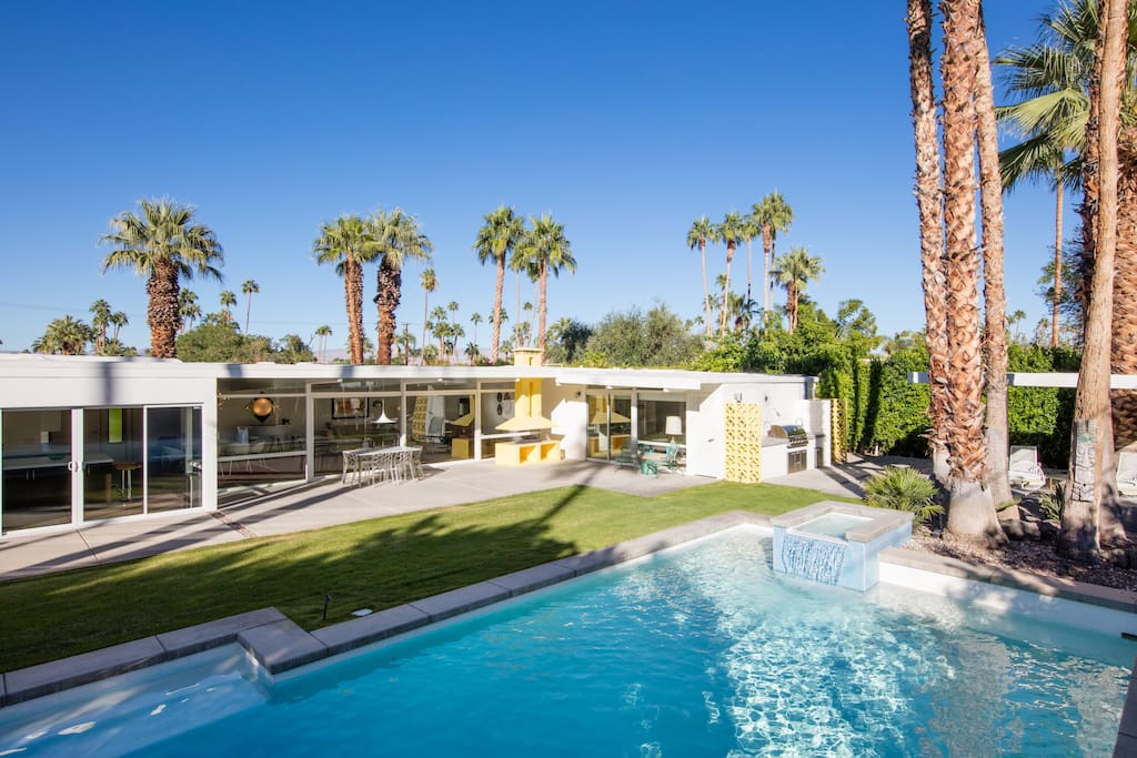 House SanJacinto CathedralCity Cathedral City 2: Elegant 3-Bedroom Villa with Pool and Hot Tub, Palm Springs