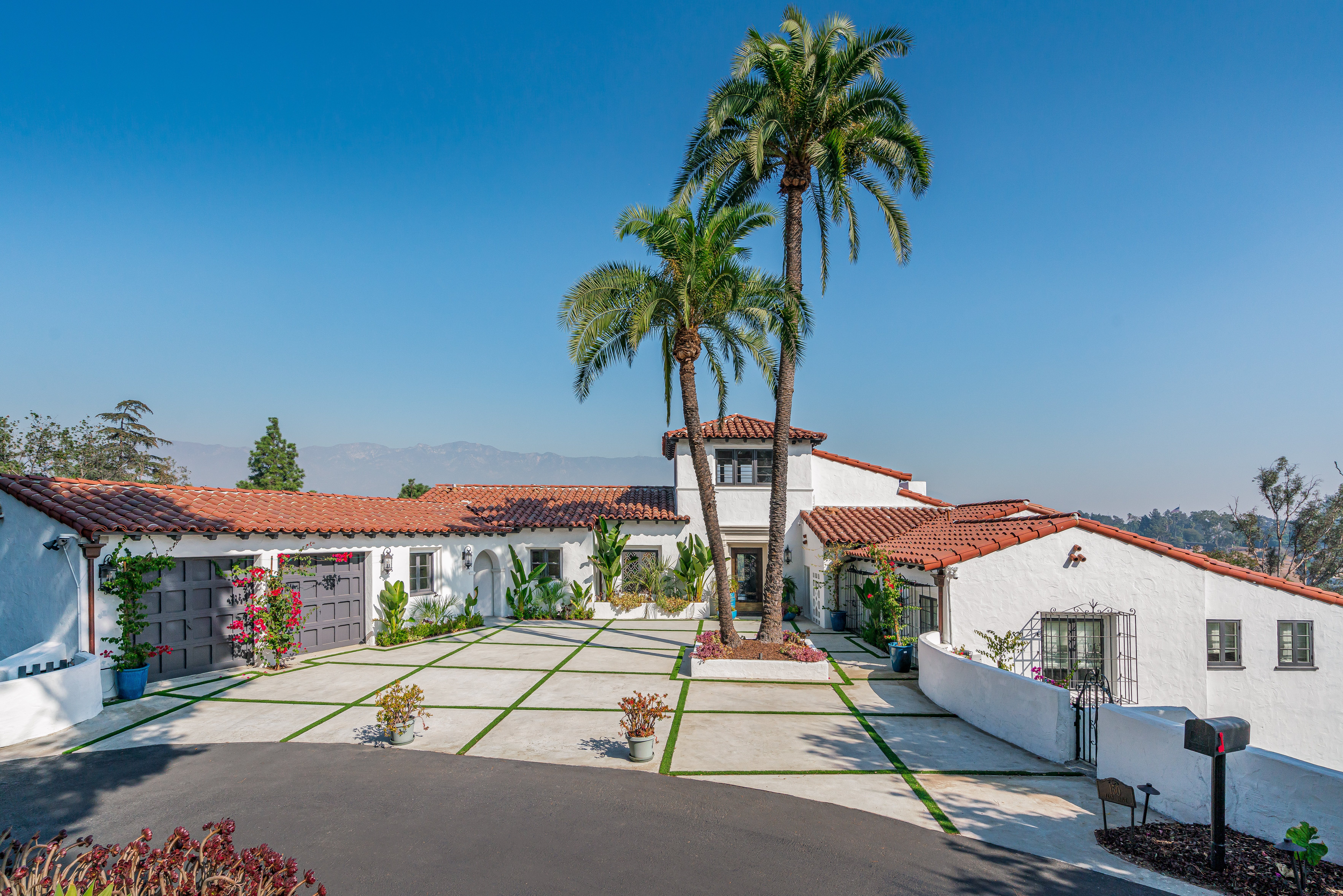 House SanRafael Pasadena: Luxury 3-Bedroom Apartment with Hot Tub, Pasadena