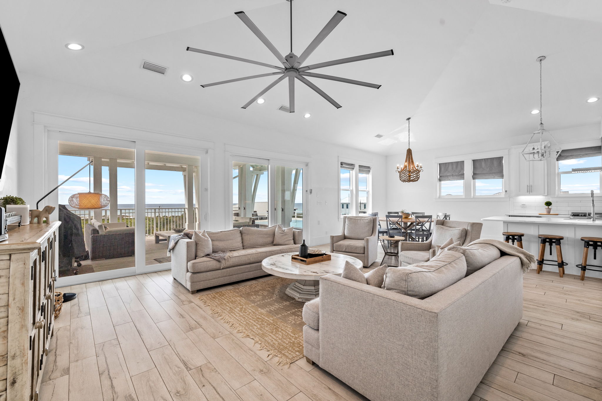 House Scrubland Inlet Beach: Stunning 5-Bedroom Luxury Villa with Private Pool, Walton County