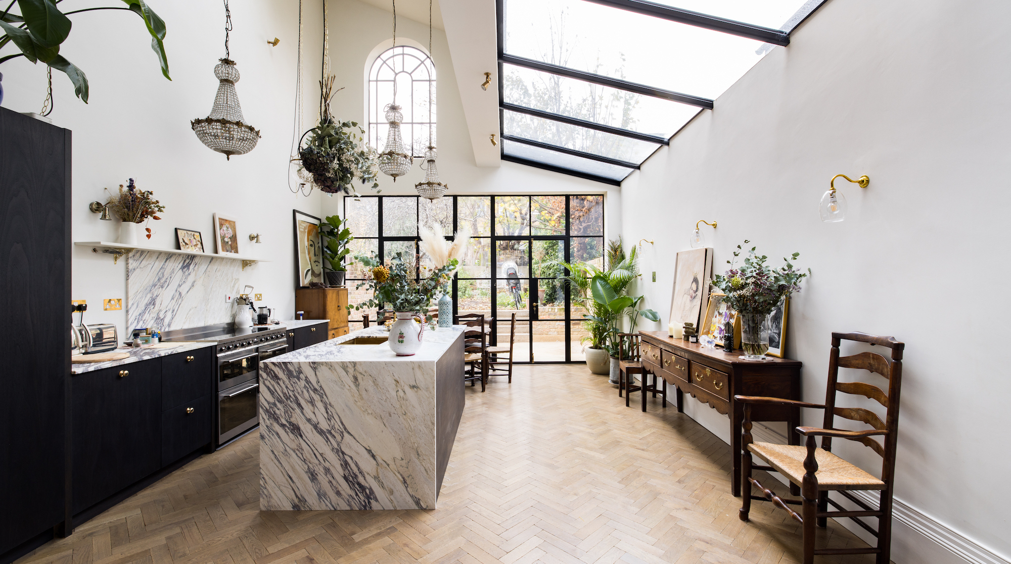 House Stour Hackney: Elegant 3-Bedroom Apartment with Contemporary Art Vibe, Hackney