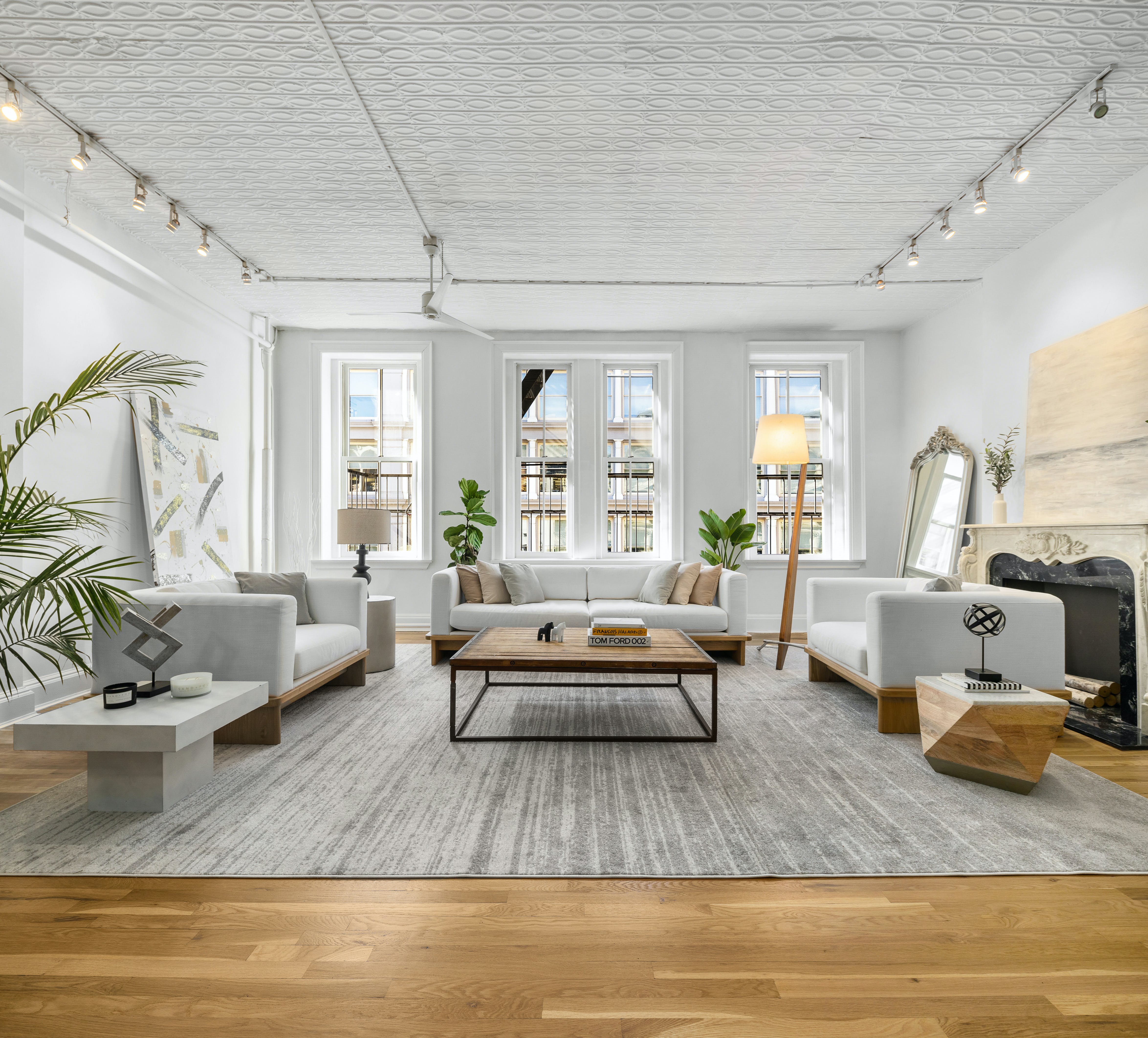 House Sullivan SoHo: 1-Bedroom Luxury Apartment with Office Space, SoHo