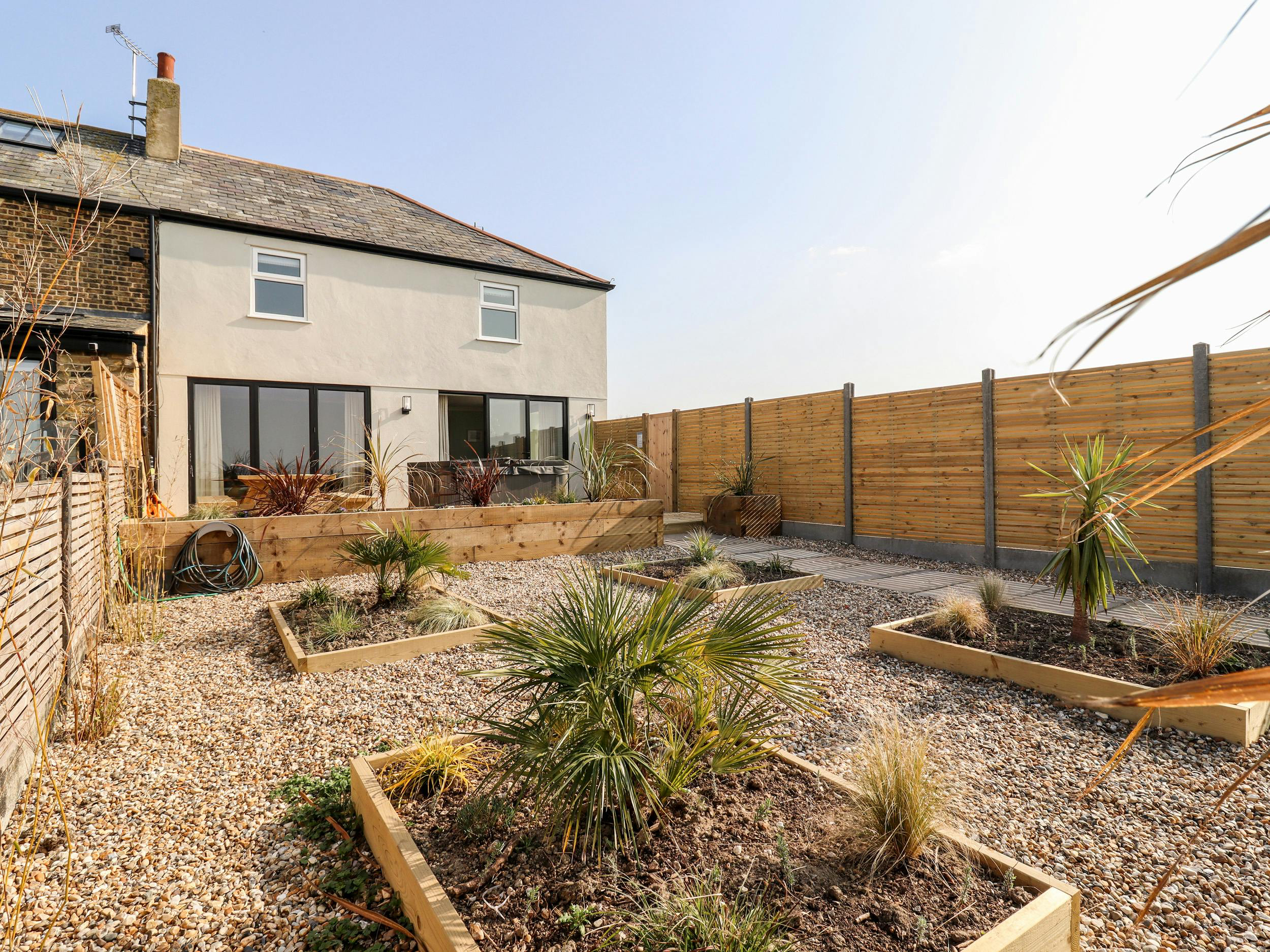 House Swalecliffe Whitstable: Luxury 5-Bedroom House with Hot Tub and Seaview, Whitstable