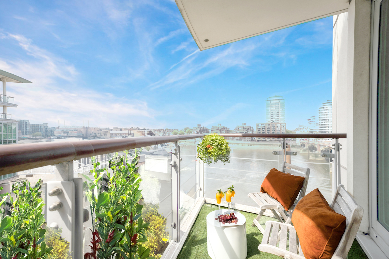 House Thames Vauxhall: Luxury 3-Bedroom Apartment with River Views, Vauxhall