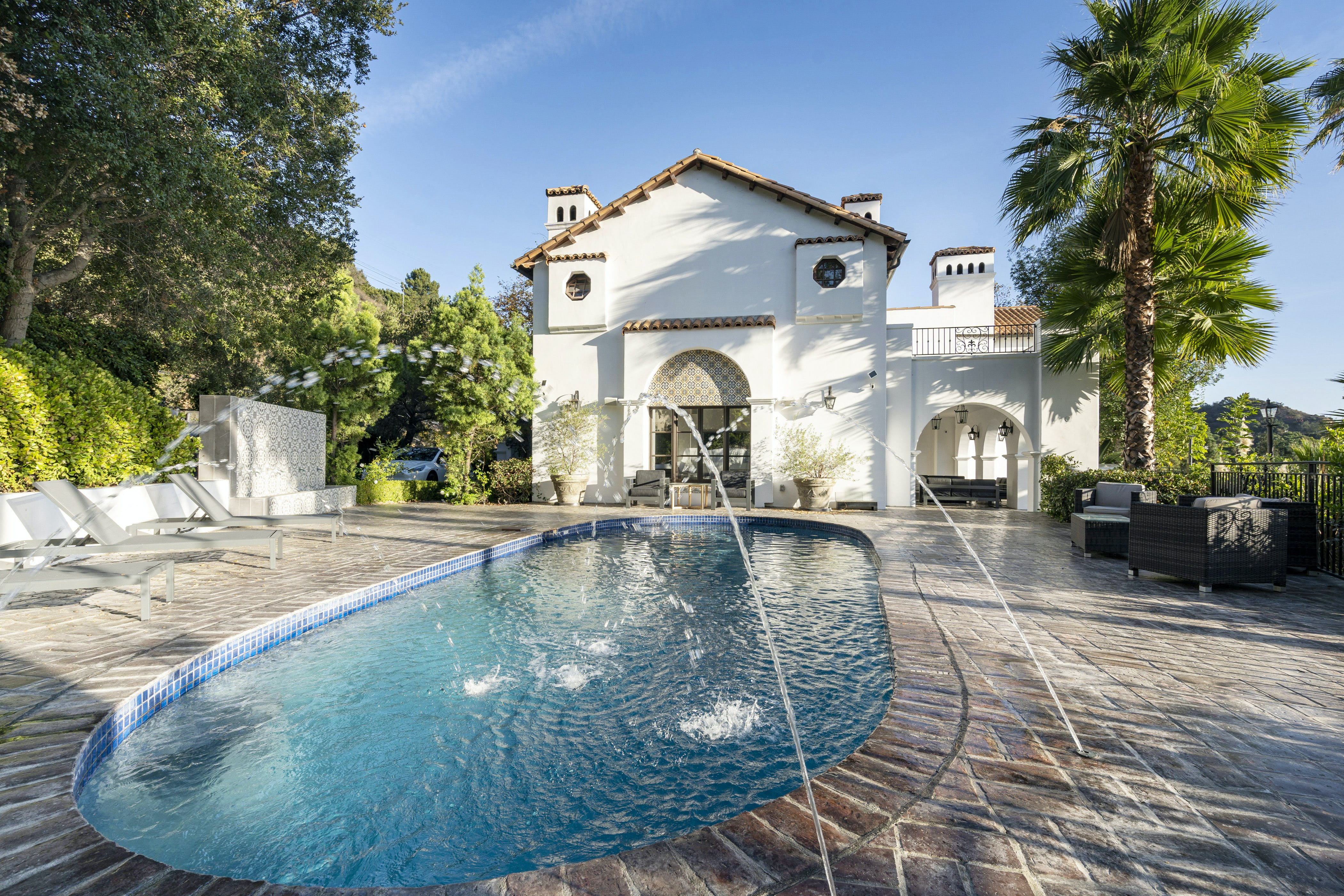 House Verdugo StudioCity: 4-Bedroom Luxury Apartment with Pool and Seaviews, Los Angeles