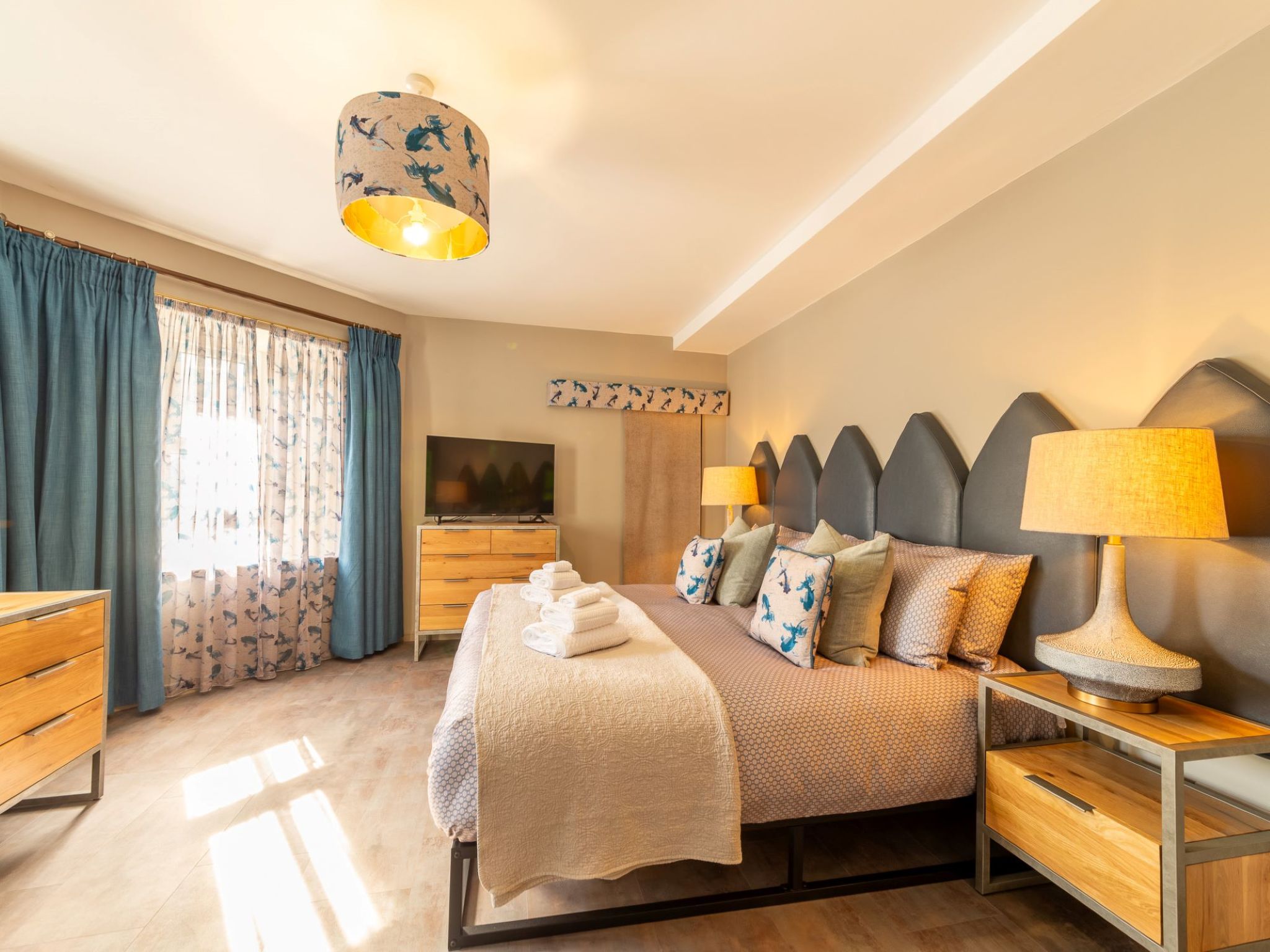 House Whipsiderry Newquay: Luxury Four Bedroom House with Private Hot Tub and Central Location in Cornwall
