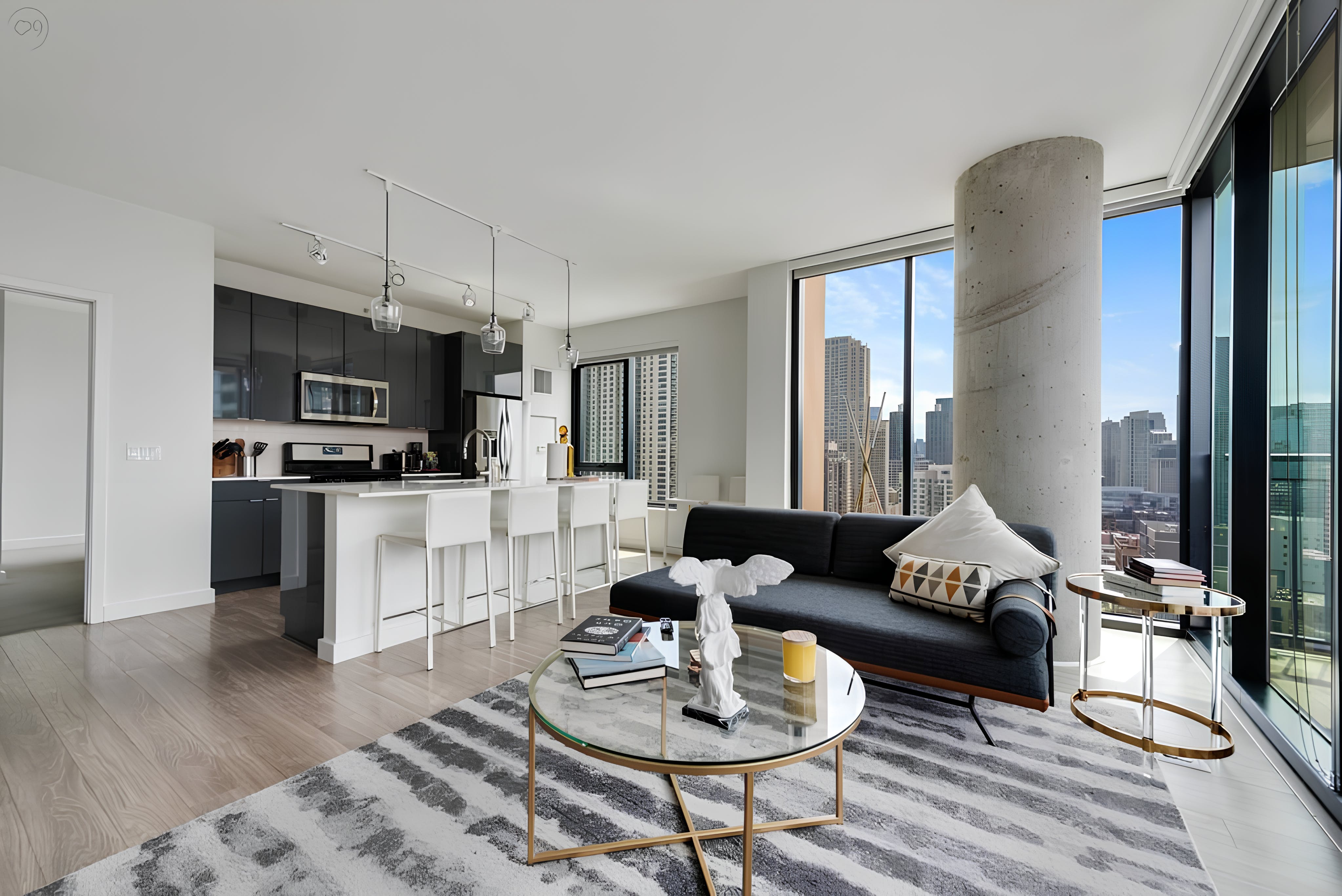 House Wrigley Chicago: Luxury 2-Bedroom Apartment with Rooftop Pool, Chicago