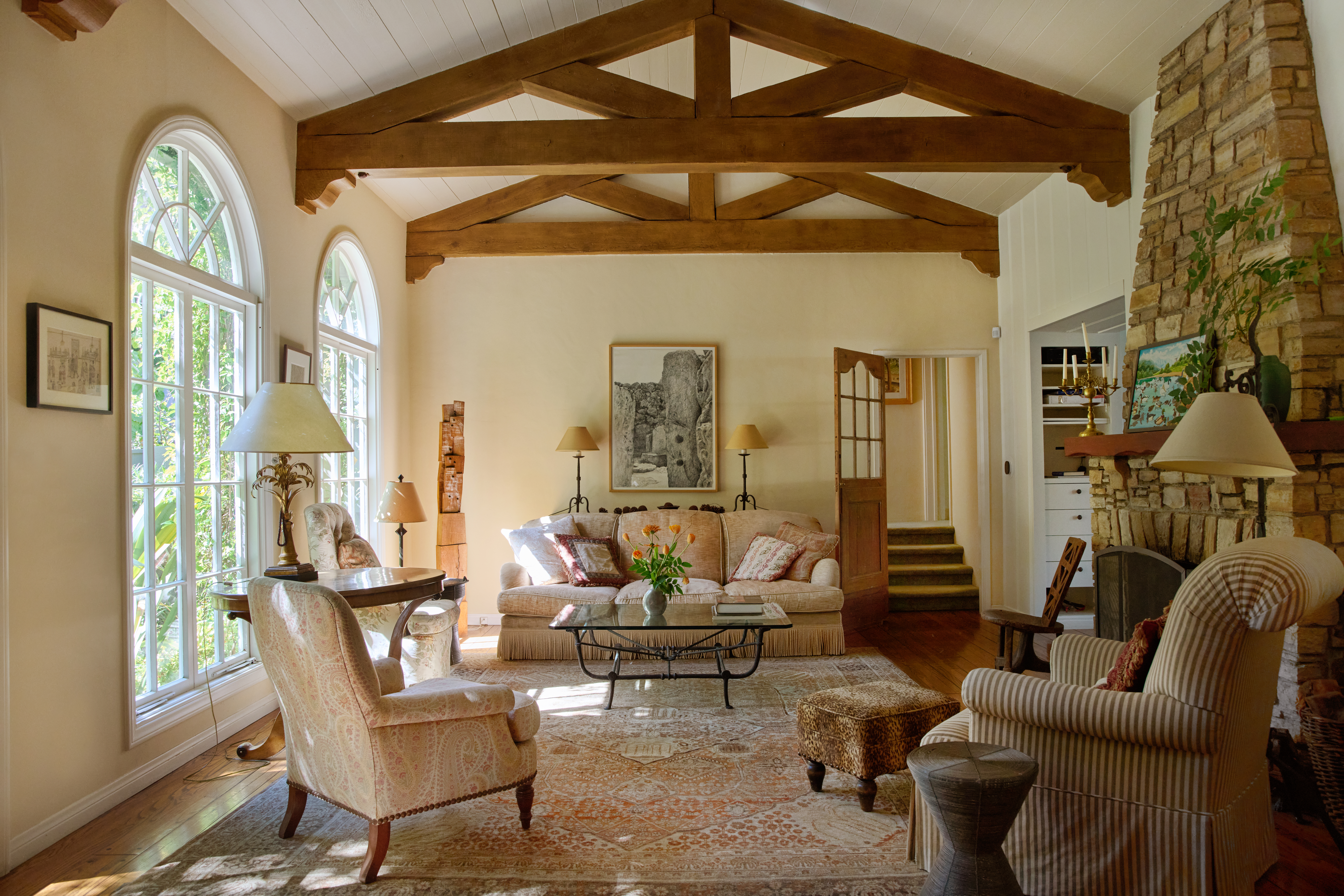 House Yucca Hollywood: Luxury 4-Bedroom Villa with Pool and Gym, Hollywood Hills