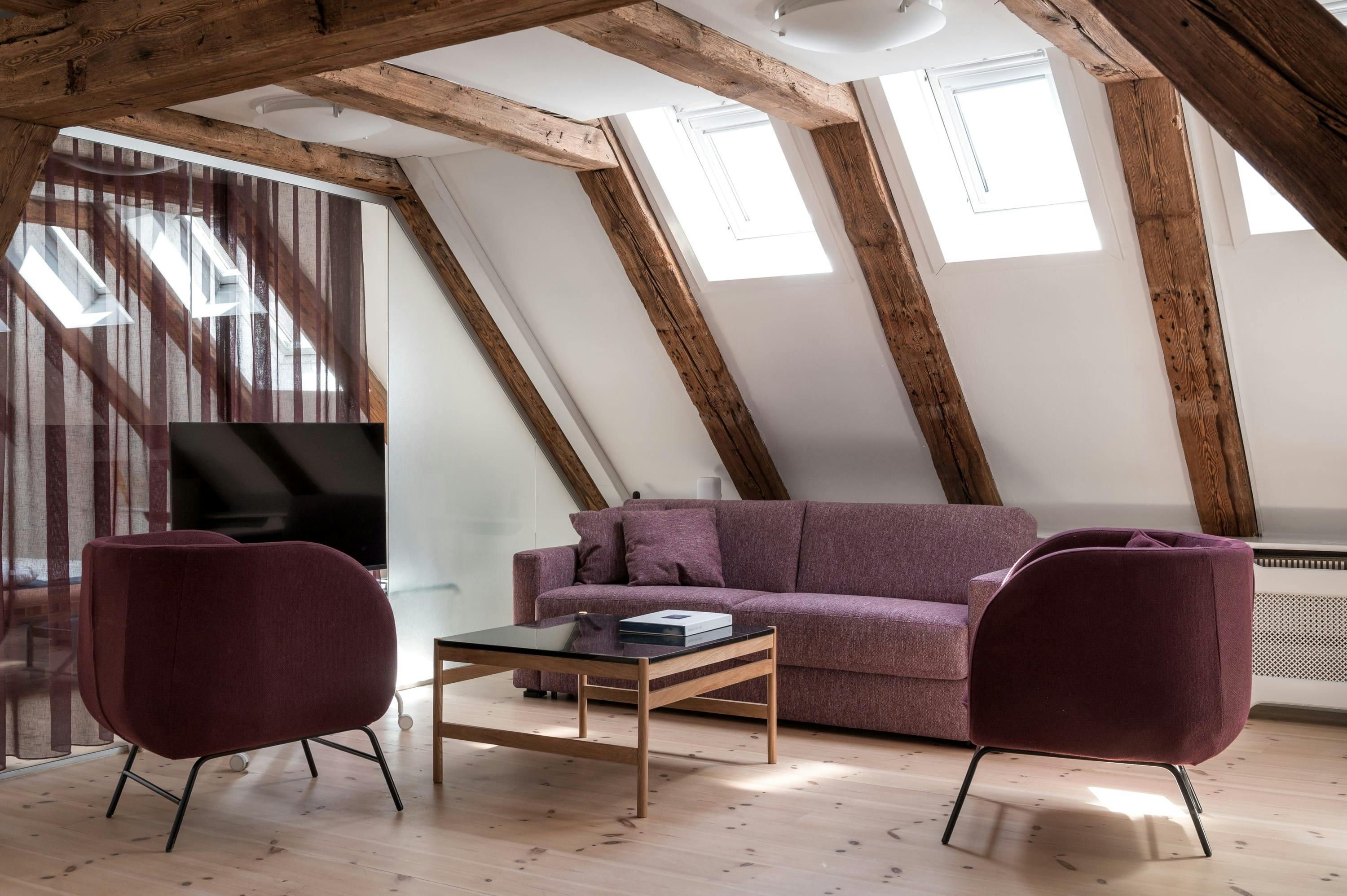 Hus Skibbroen Nyhavn: Charming 4-Bedroom Penthouse with Historical Design, Nyhavn