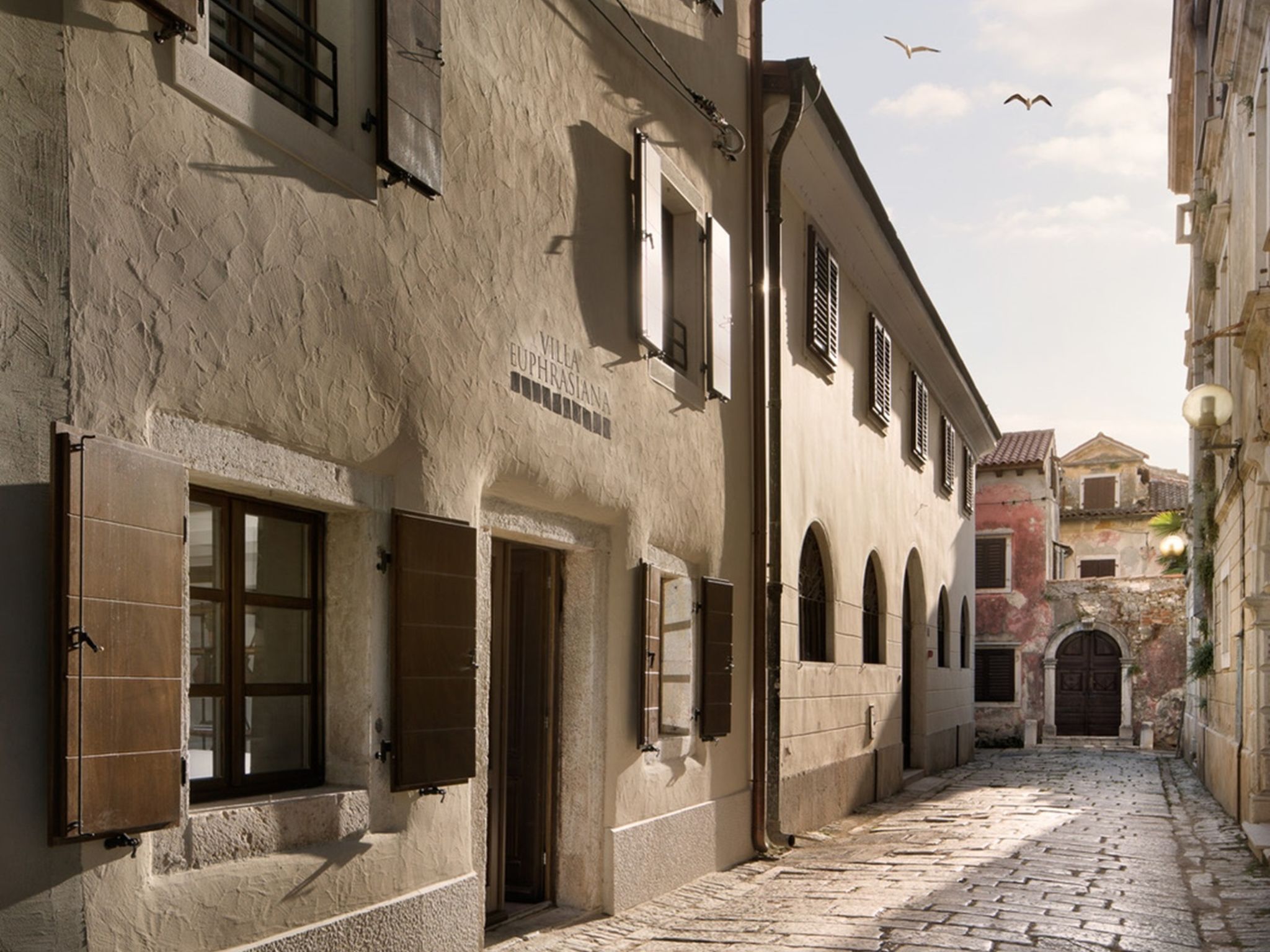 Kuća Decumanus Poreč: Beautiful Three-Level Townhouse with Jacuzzi in Historic Centre Steps from Beach