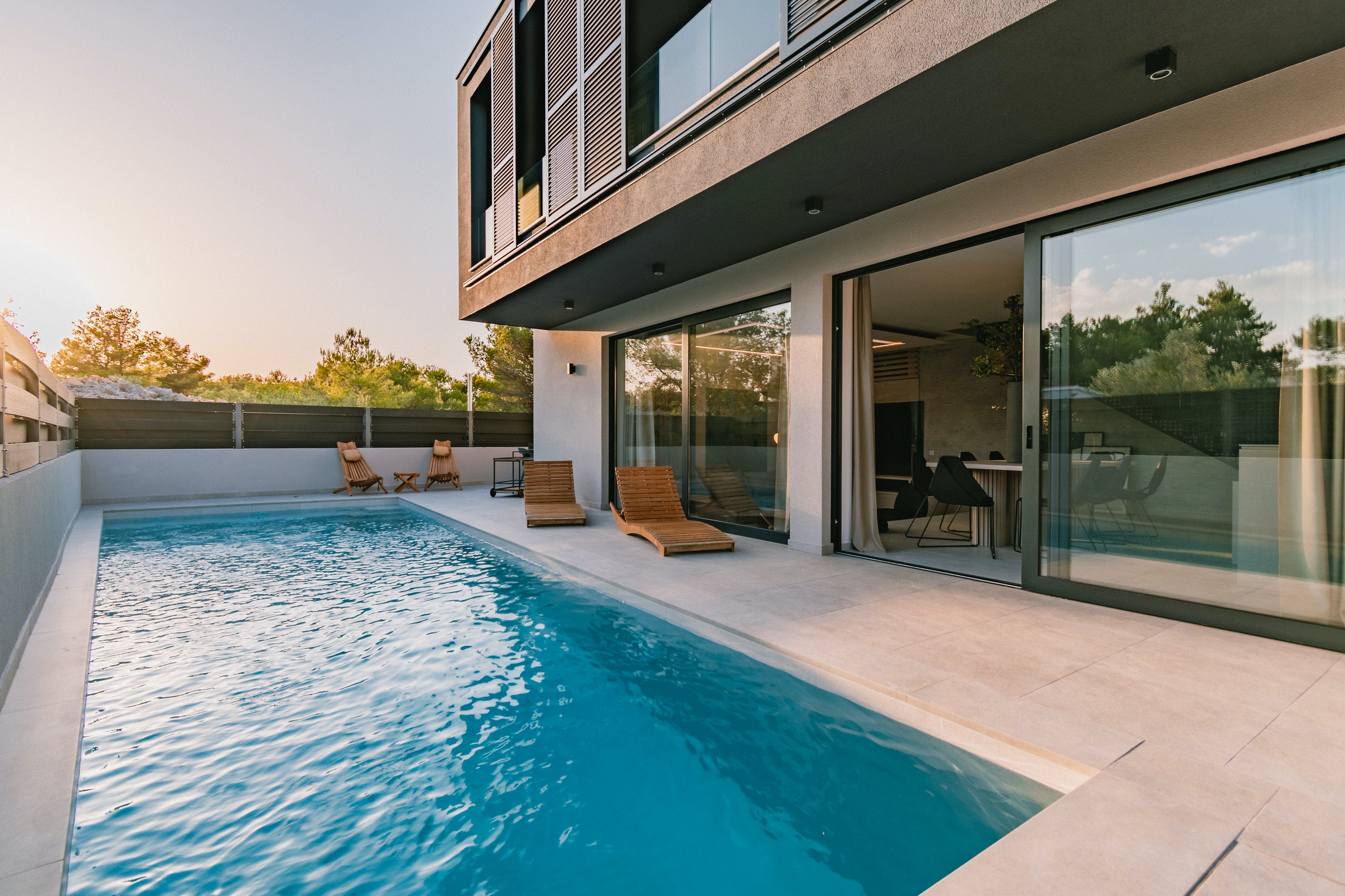 Kuća Jugo Šibenik: Luxury 4-Bedroom Villa with Pool and Seaview, Šibenik