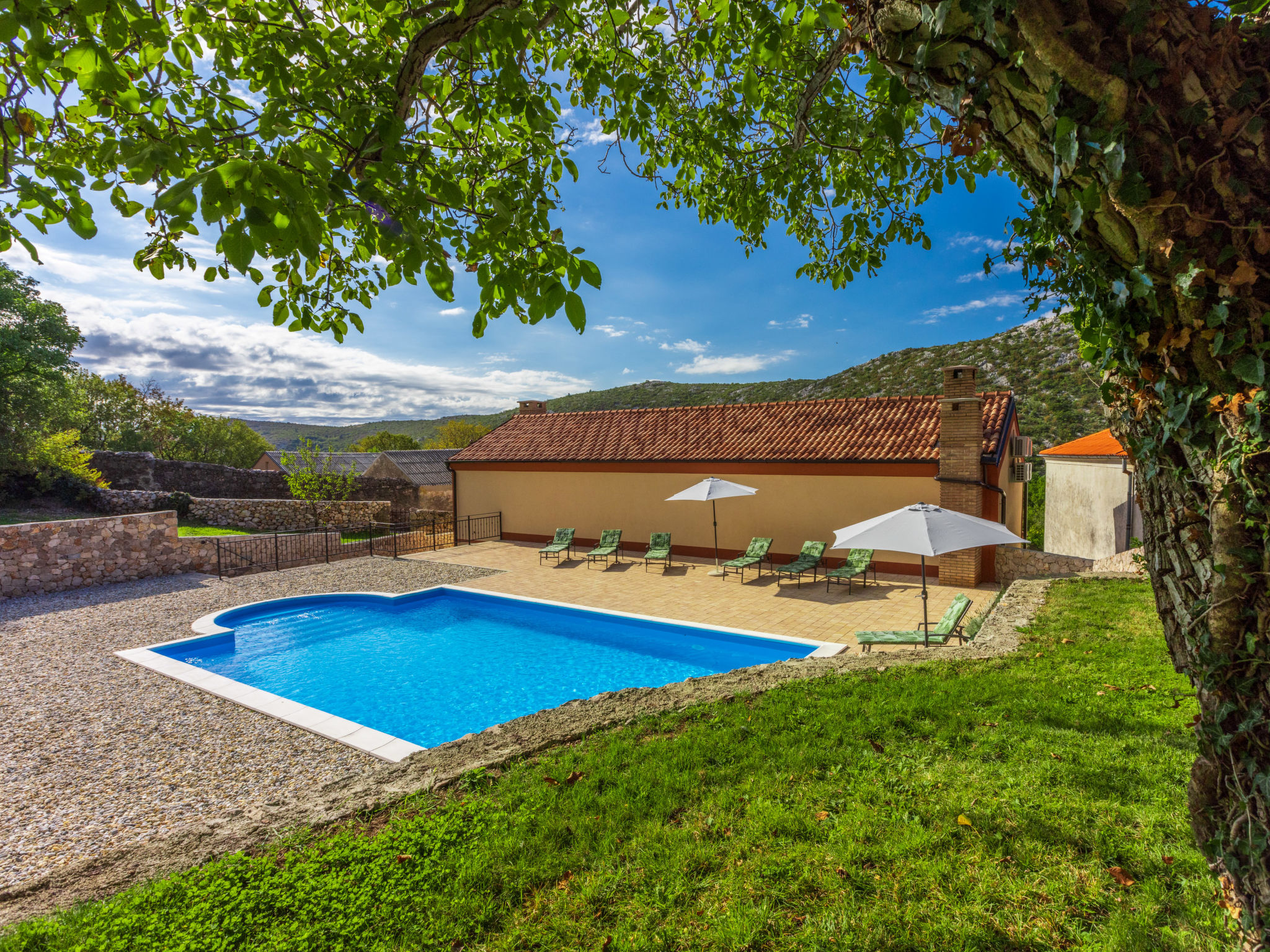 Kuća Klarići Crikvenica: Stylish 4-Bedroom Holiday Home with Private Pool and Peaceful Setting near Croatian Coast