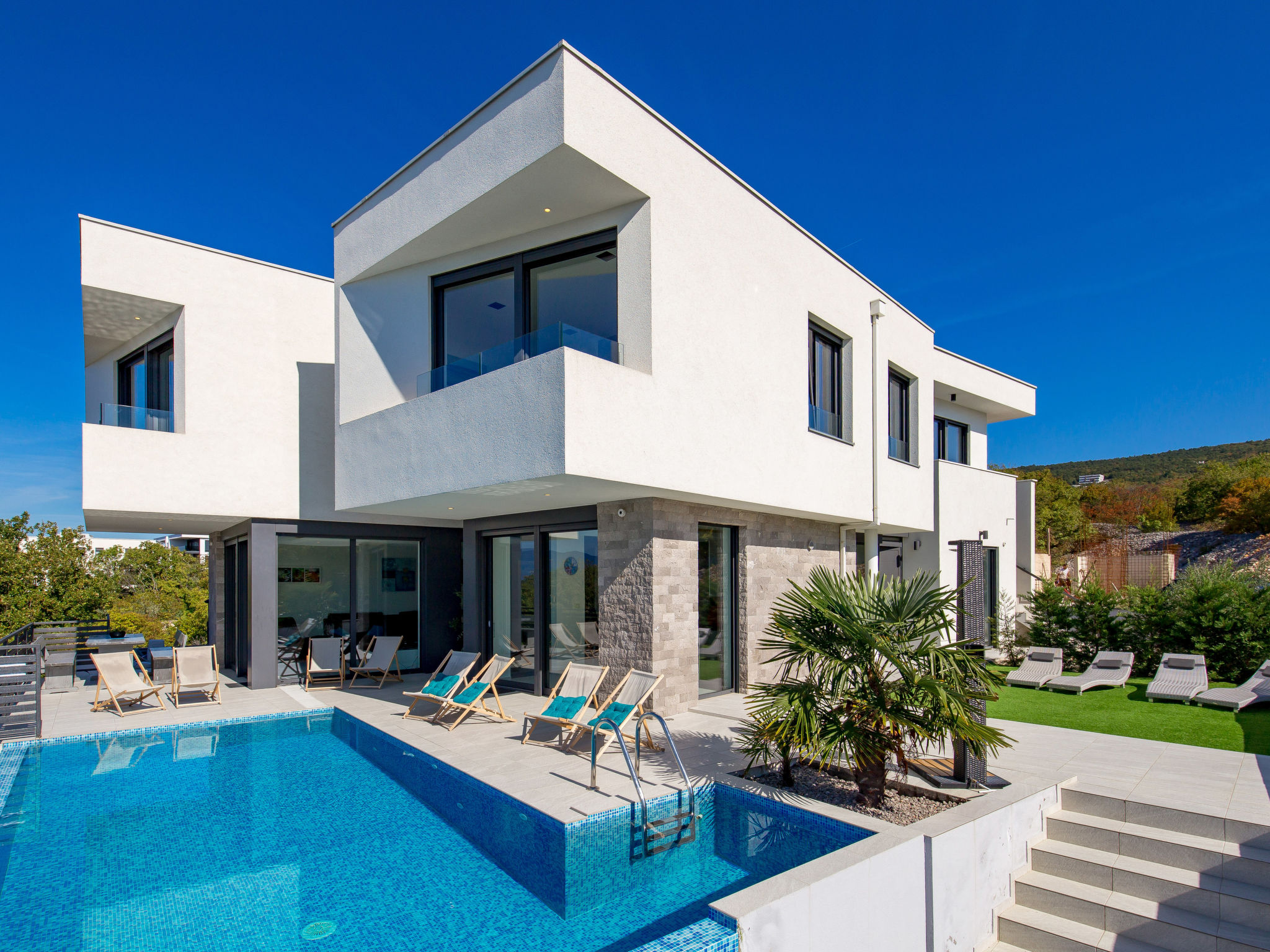 Kuca Kostrena Rijeka: Stunning 6-Bedroom Croatian Villa with Private Pool and Sea Views for 14 Guests