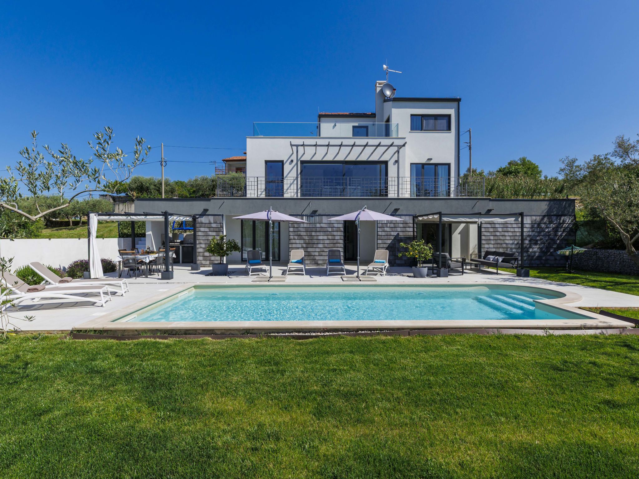 Kuca Livada Buje: Stunning Three-Bedroom Villa with Private Pool and Sea Views in Istrian Countryside