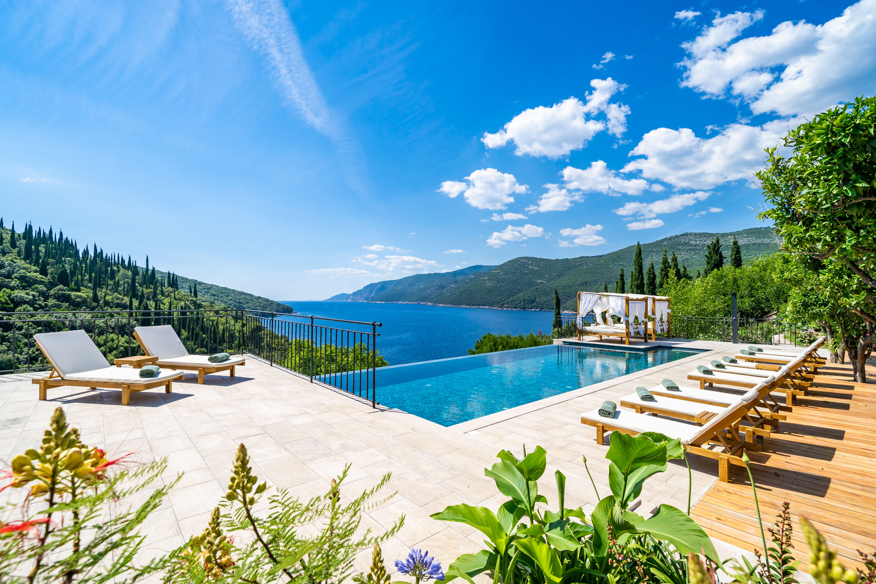 Kuća Mljet Dubrovnik: Luxury 4-Bedroom Apartment with Hot Tub and Seaview, Dubrovnik