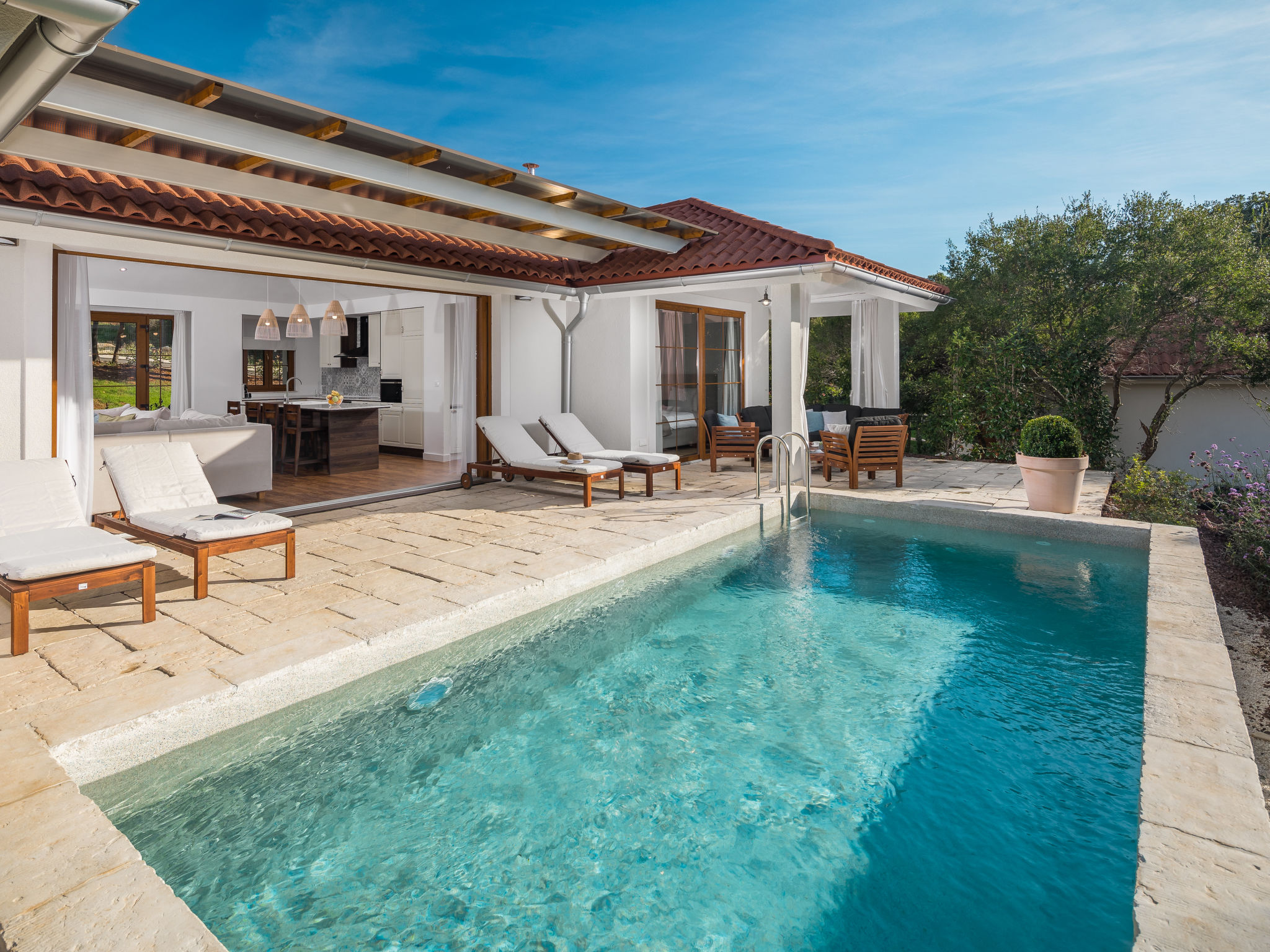 Kuća Montauro Rovinj: Modern 2-Bedroom Villa with Private Heated Pool and Resort Facilities in Istria Croatia
