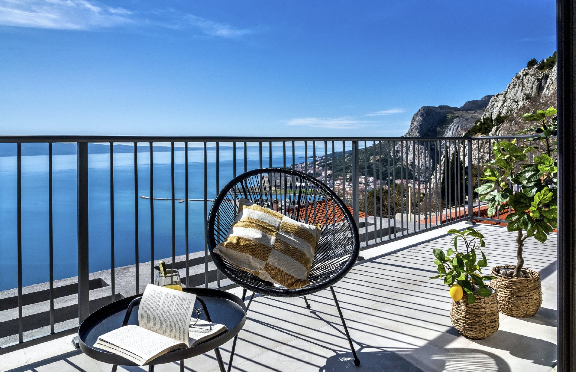 Kuća Mosor Split: Luxury 3-Bedroom Apartment with Seaview and Pool, Split
