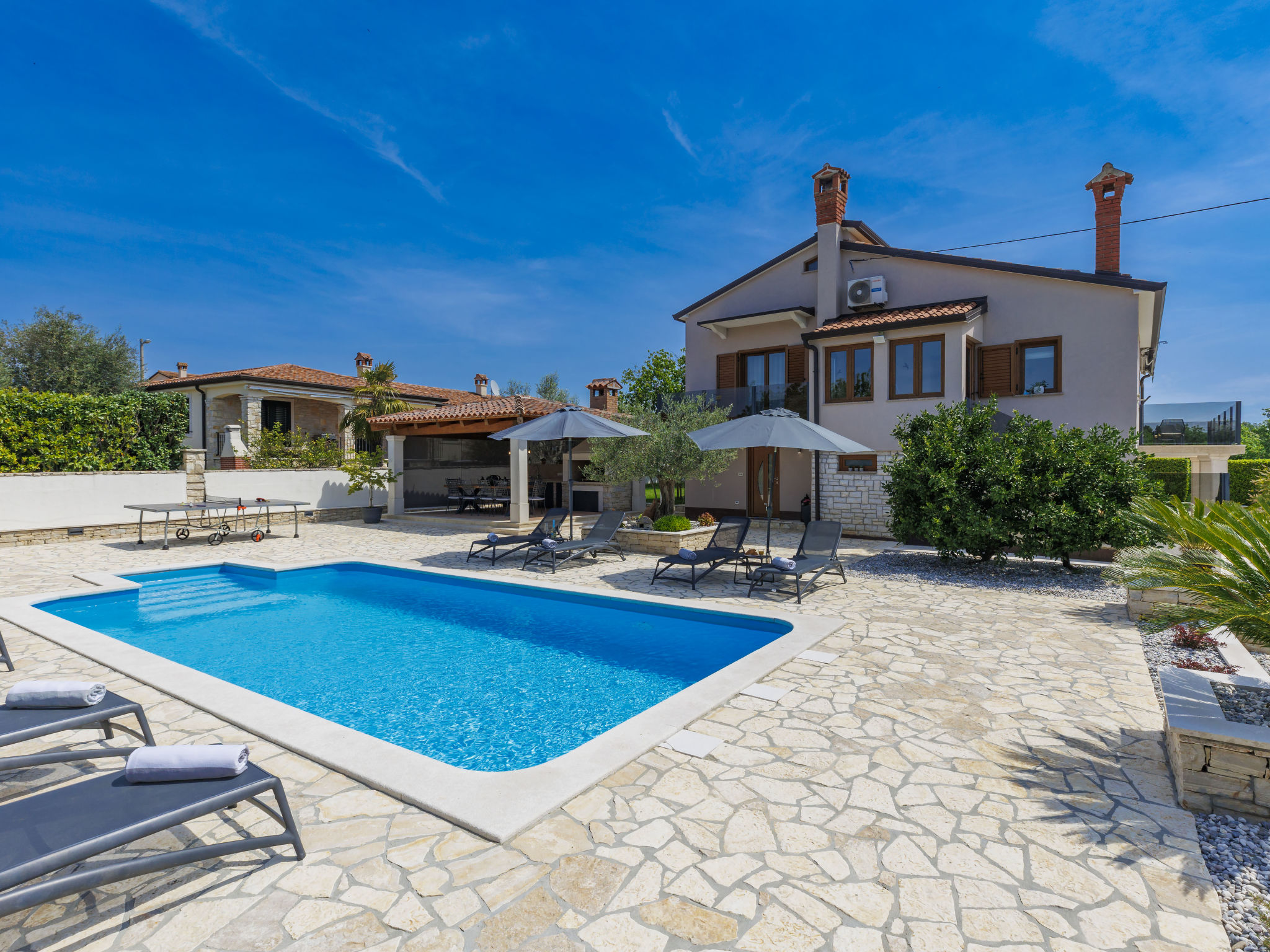 Kuća Rogovići Poreč: Exceptional 4-Bedroom Family Villa with Private Pool Hot Tub and Games Room in Istria Croatia