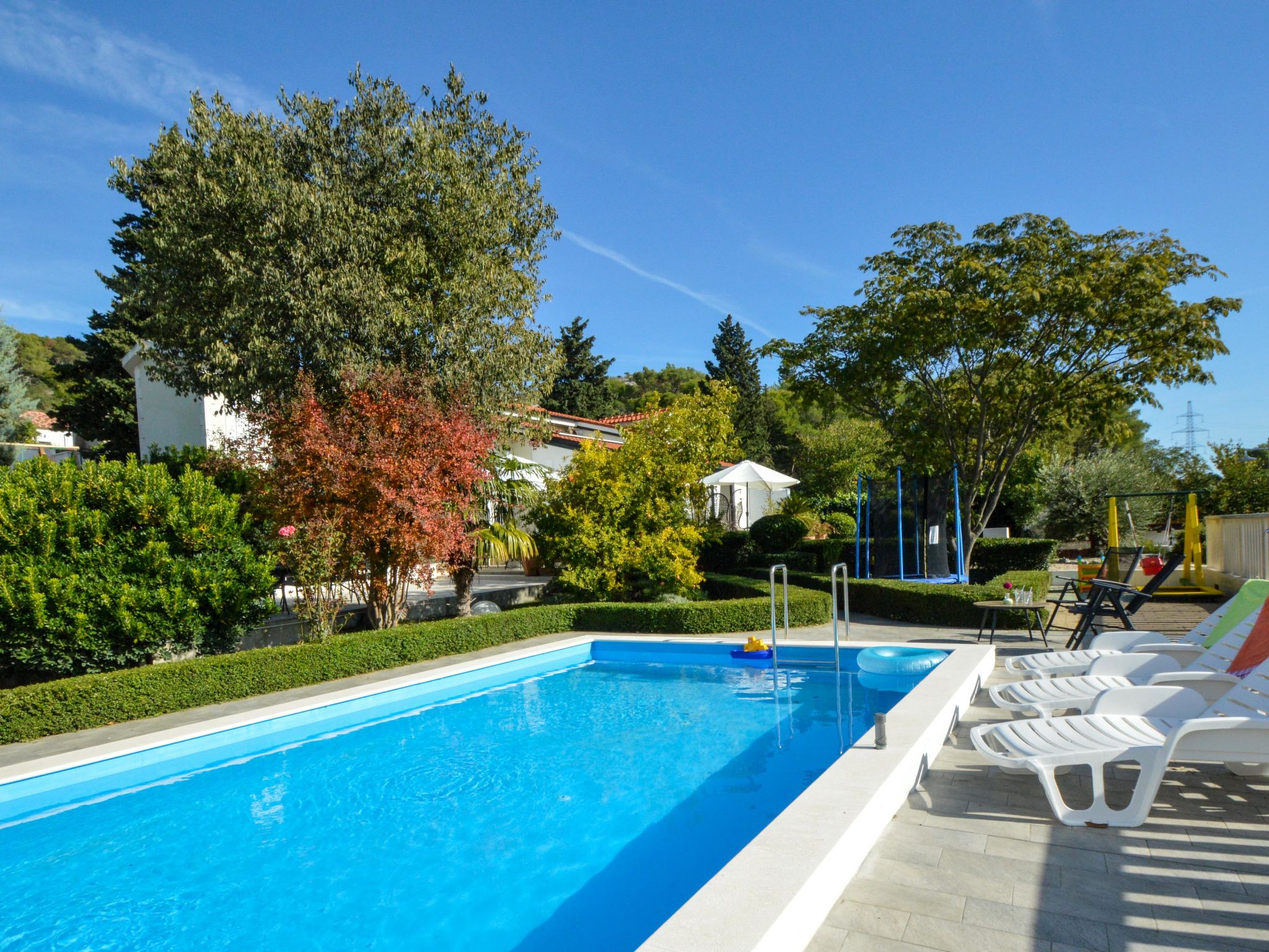 Kuća Skradin Šibenik: Spacious 4-Bedroom Family Villa with Private Pool and Gardens in Croatian Countryside