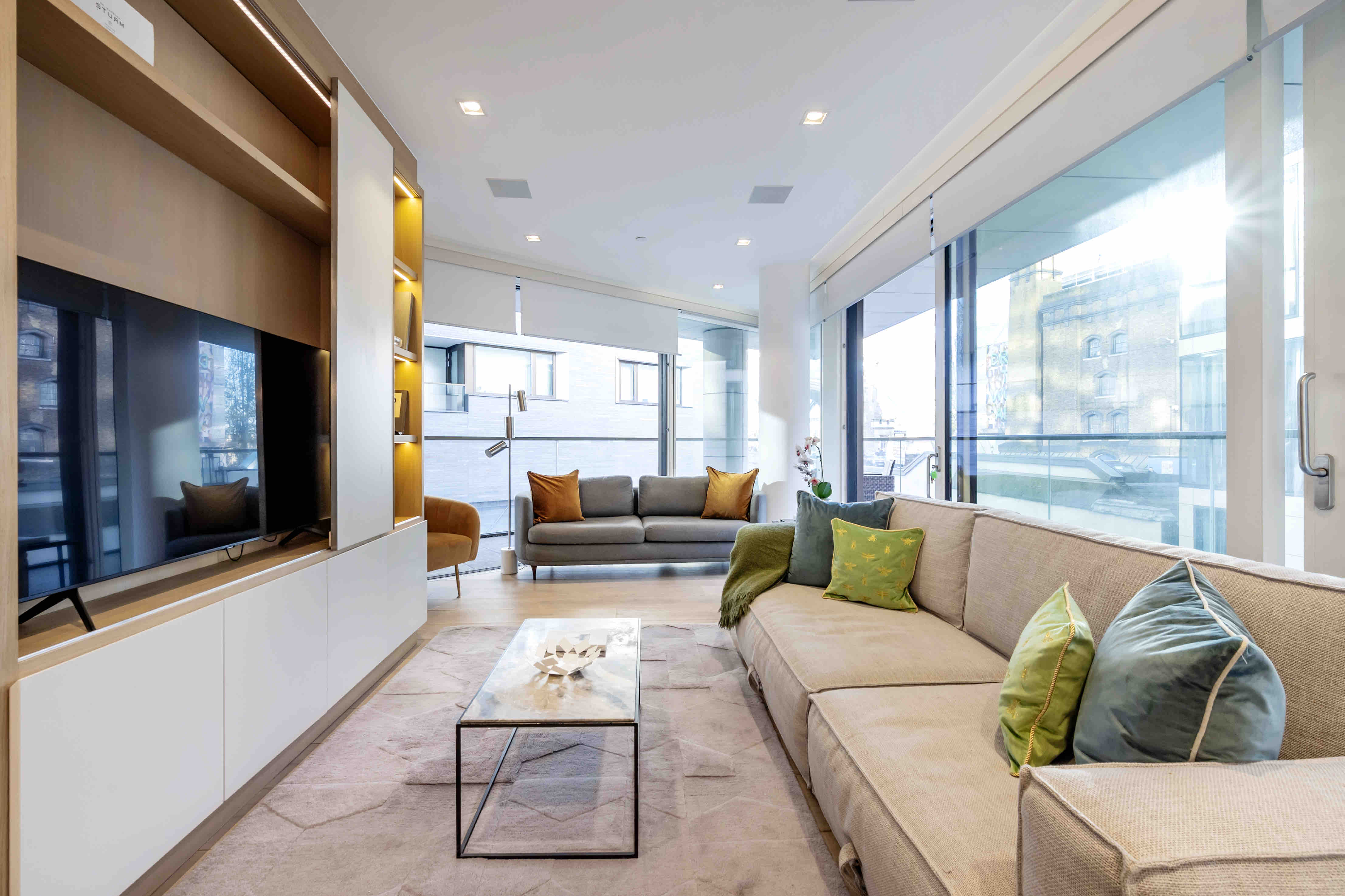 Manor Bermondsey London: 2-Bedroom Luxury Apartment with Iconic Views, Tower Bridge