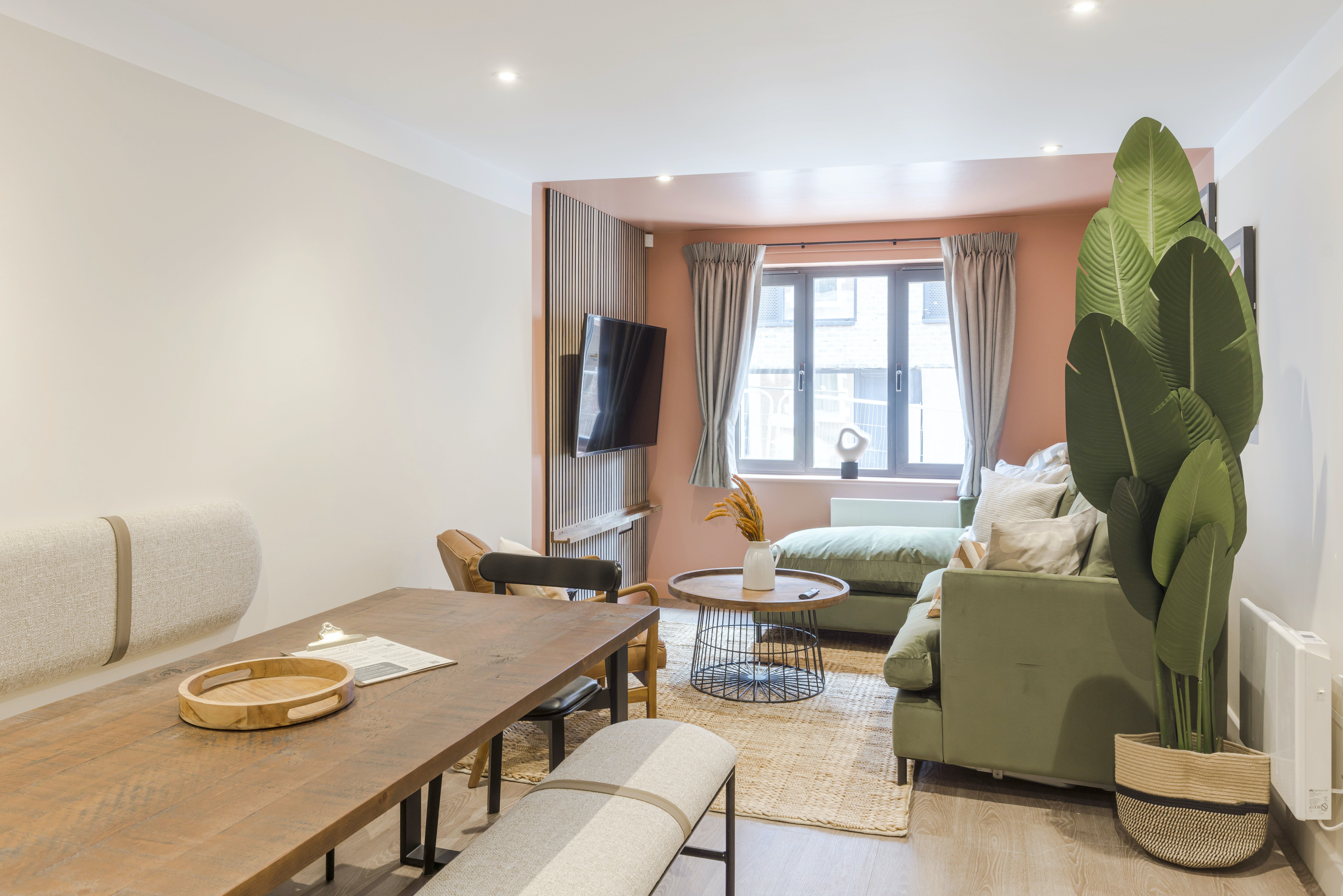 Manor Cabot Bristol: Chic 3-Bedroom Apartment Near Cabot Circus, City of Bristol
