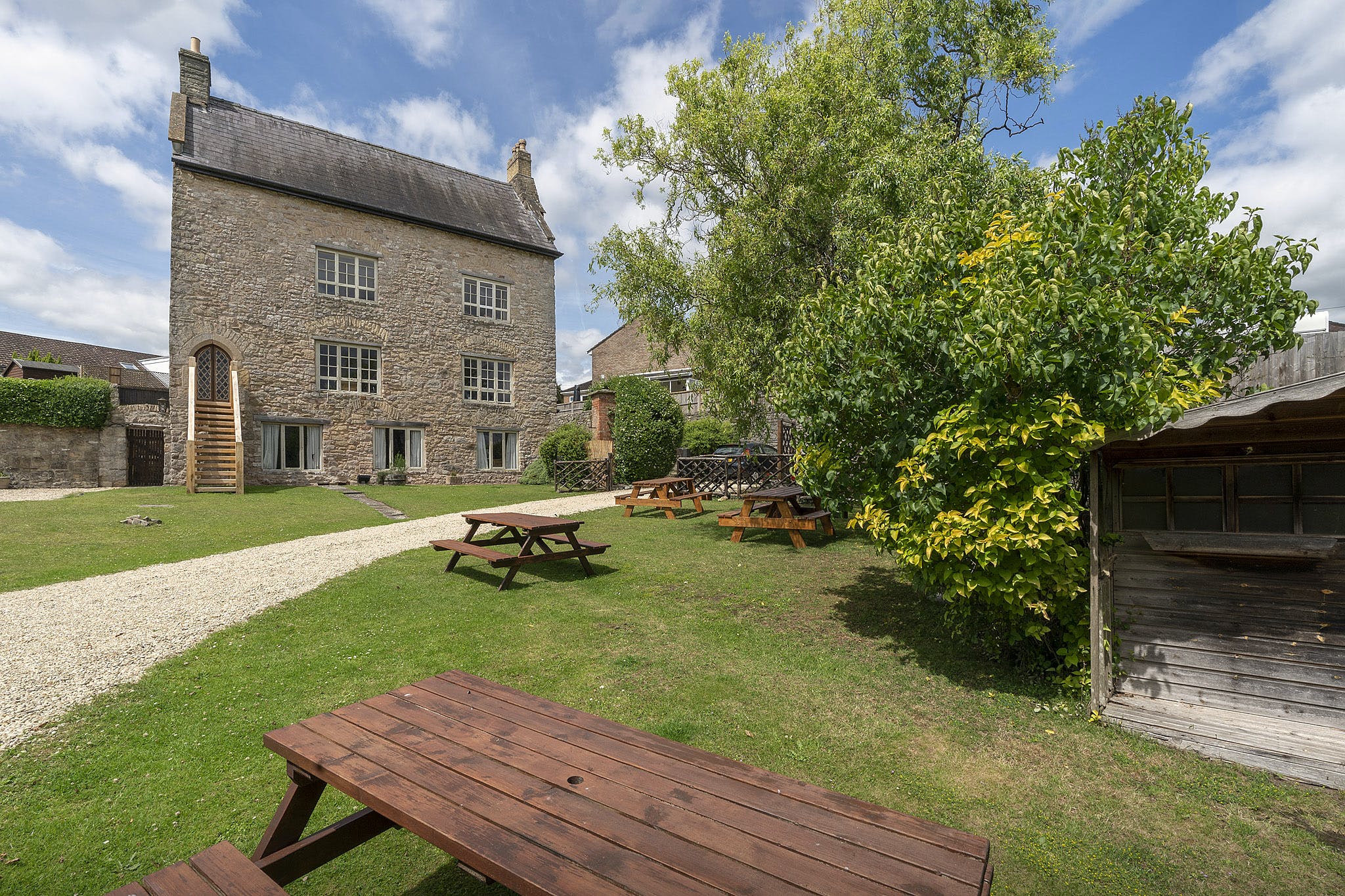 Manor Caldicot Monmouthshire: Historic 5-Bedroom House with Hot Tub and Seaview, Monmouthshire