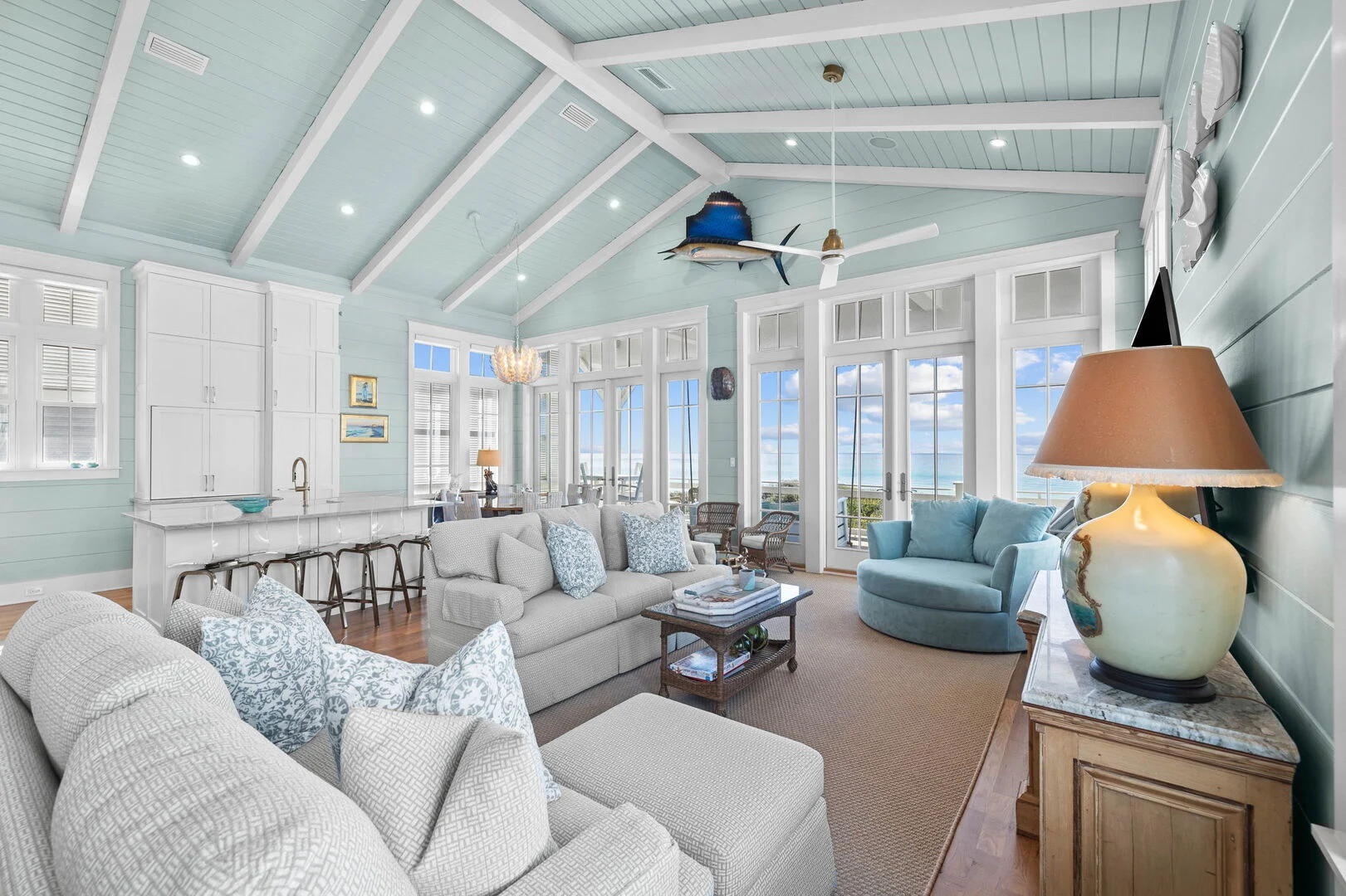 Manor Choctawhatchee Walton Alabama: 4-Bedroom Beachfront Villa with Seaview, Walton County