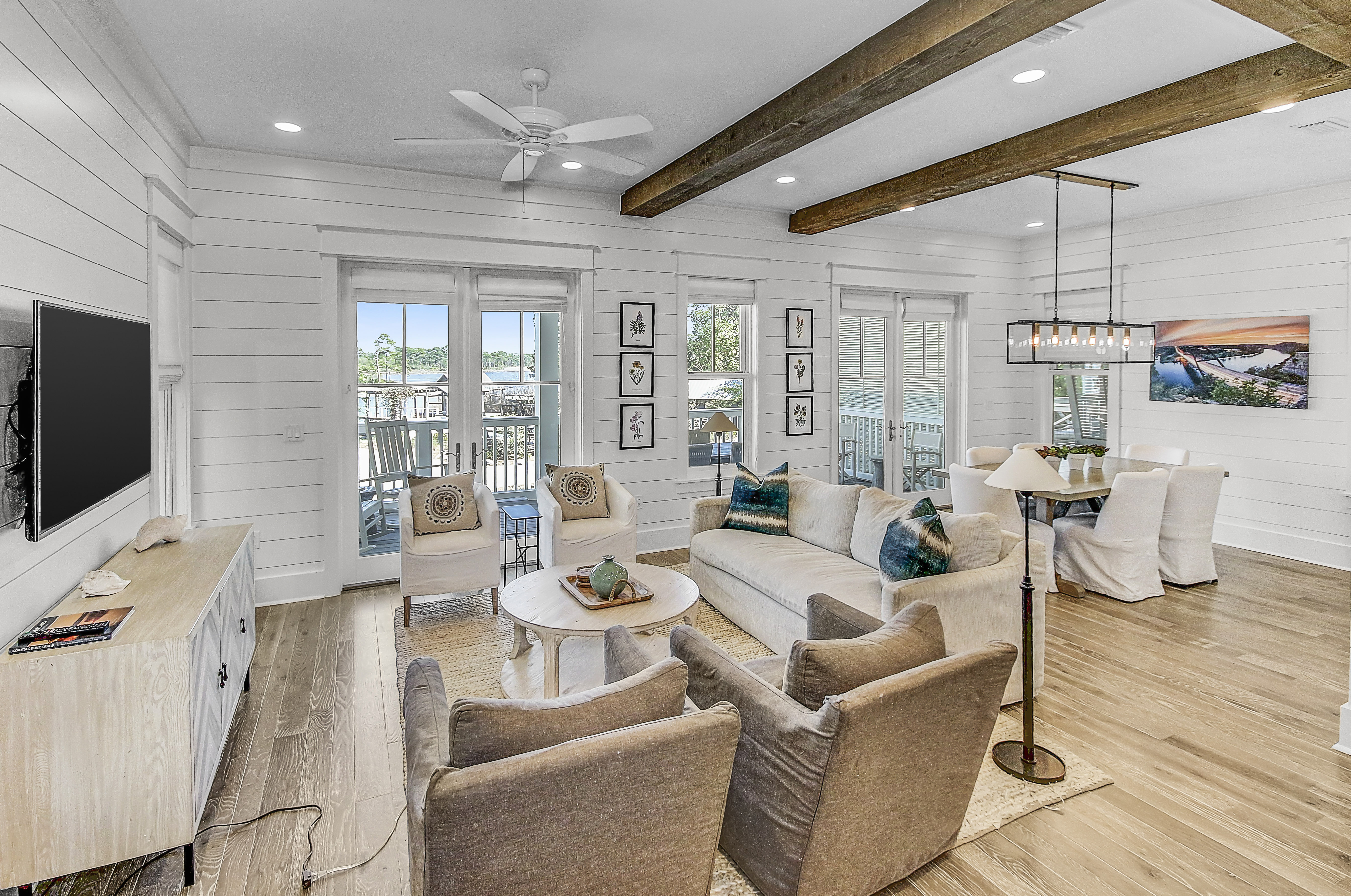 Manor Choctawhatchee Walton Florida: 5-Bedroom Luxury Villa with Lake and Seaviews, Walton County