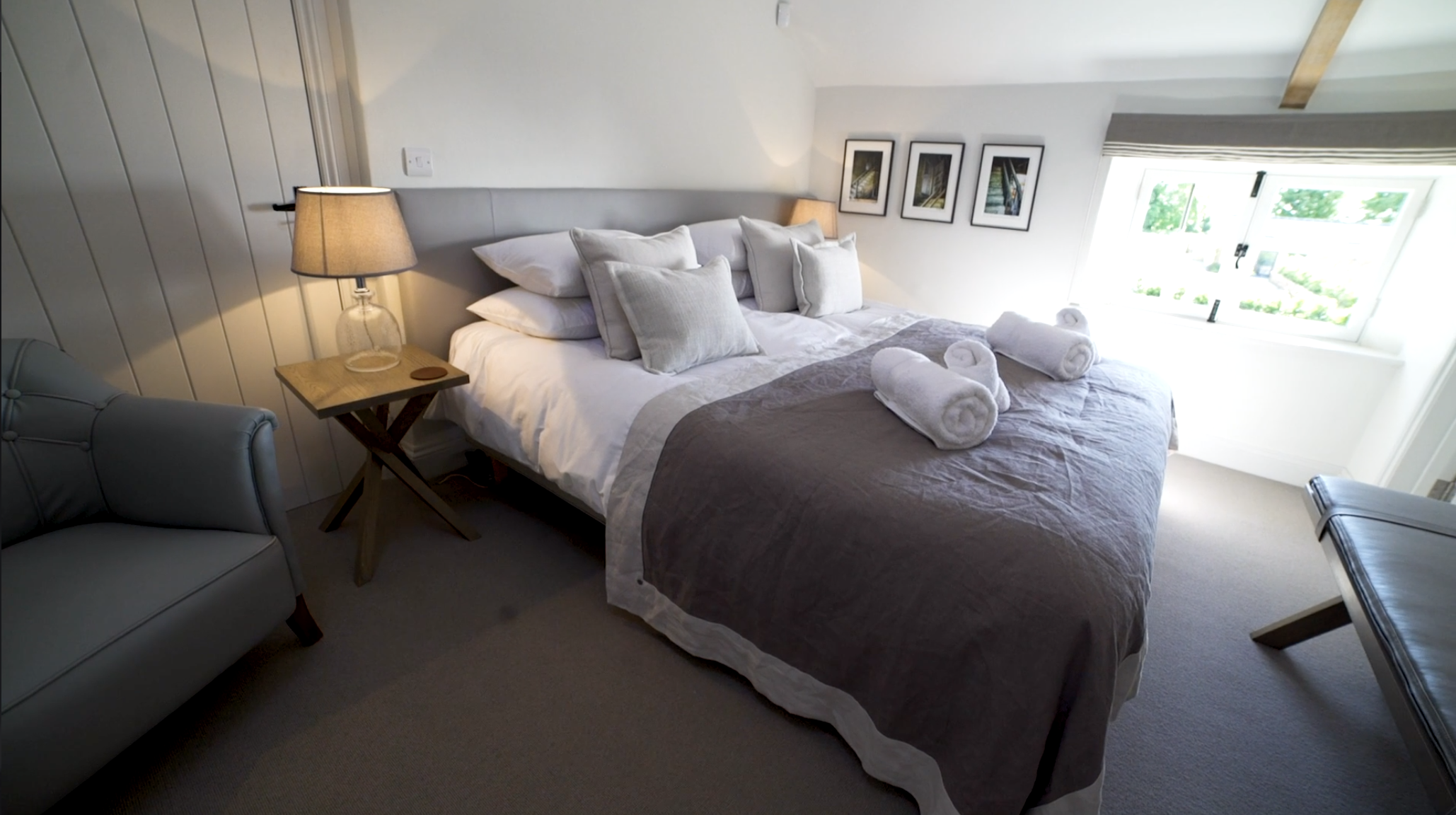 Manor Corinium Cirencester: Charming 3-Bedroom Cottage with Countryside Views, Cirencester