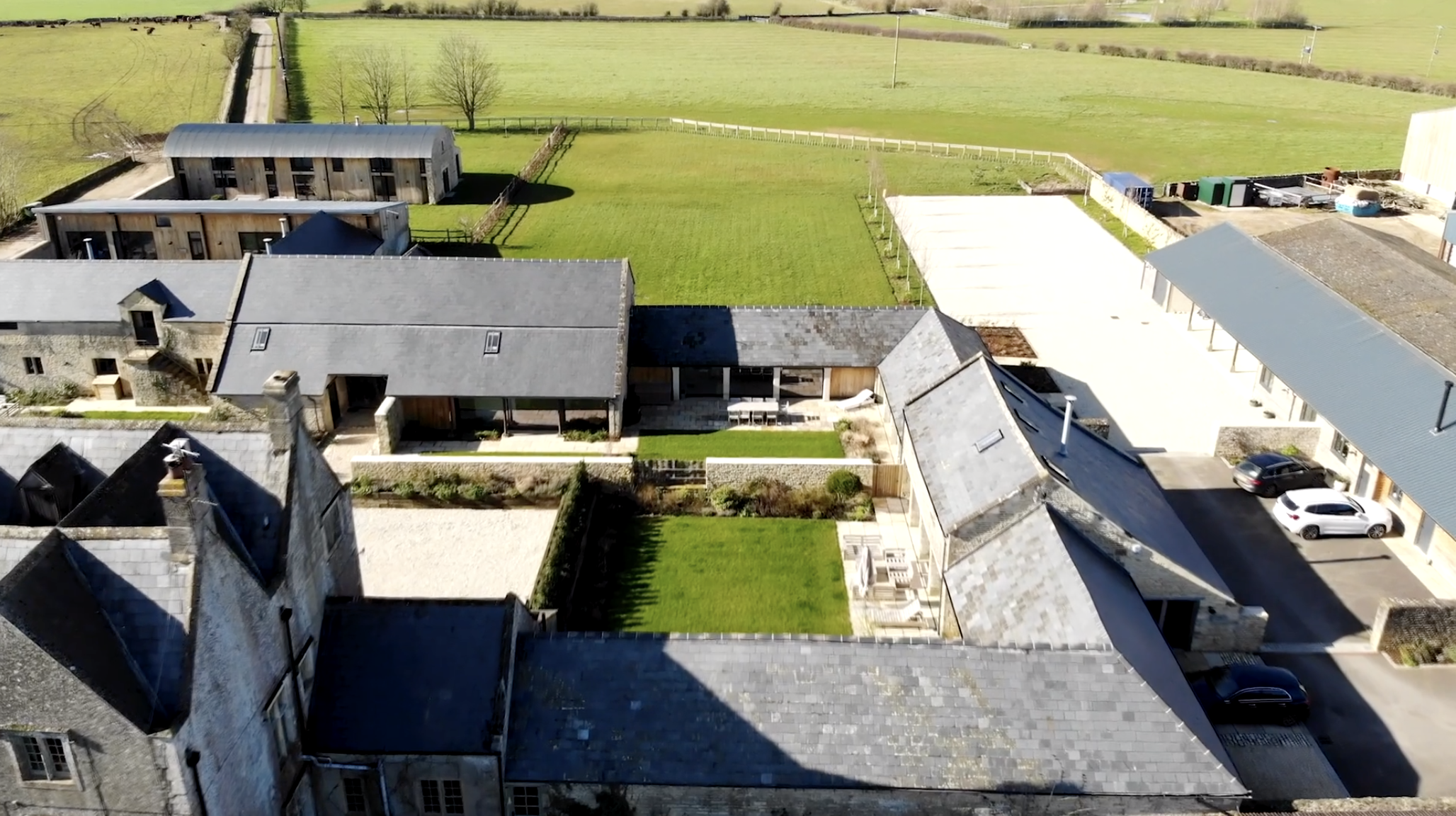 Manor Corinium Cirencester: Charming 3-Bedroom Cottage with Countryside Views, Cirencester