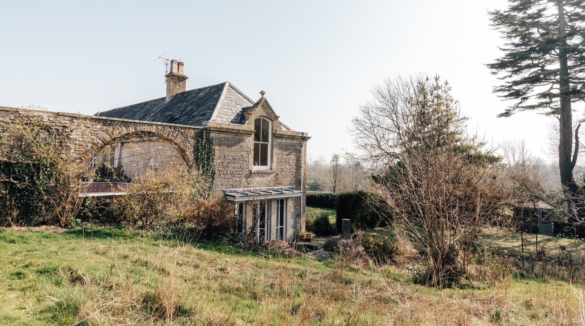 Manor Cotswold Bath: Luxury 3-Bedroom Apartment with Swimming Pool, Bath