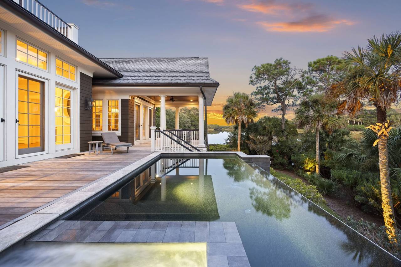 Manor Kiawah Charleston: Luxury 4-Bedroom Villa with Infinity Pool, Charleston County