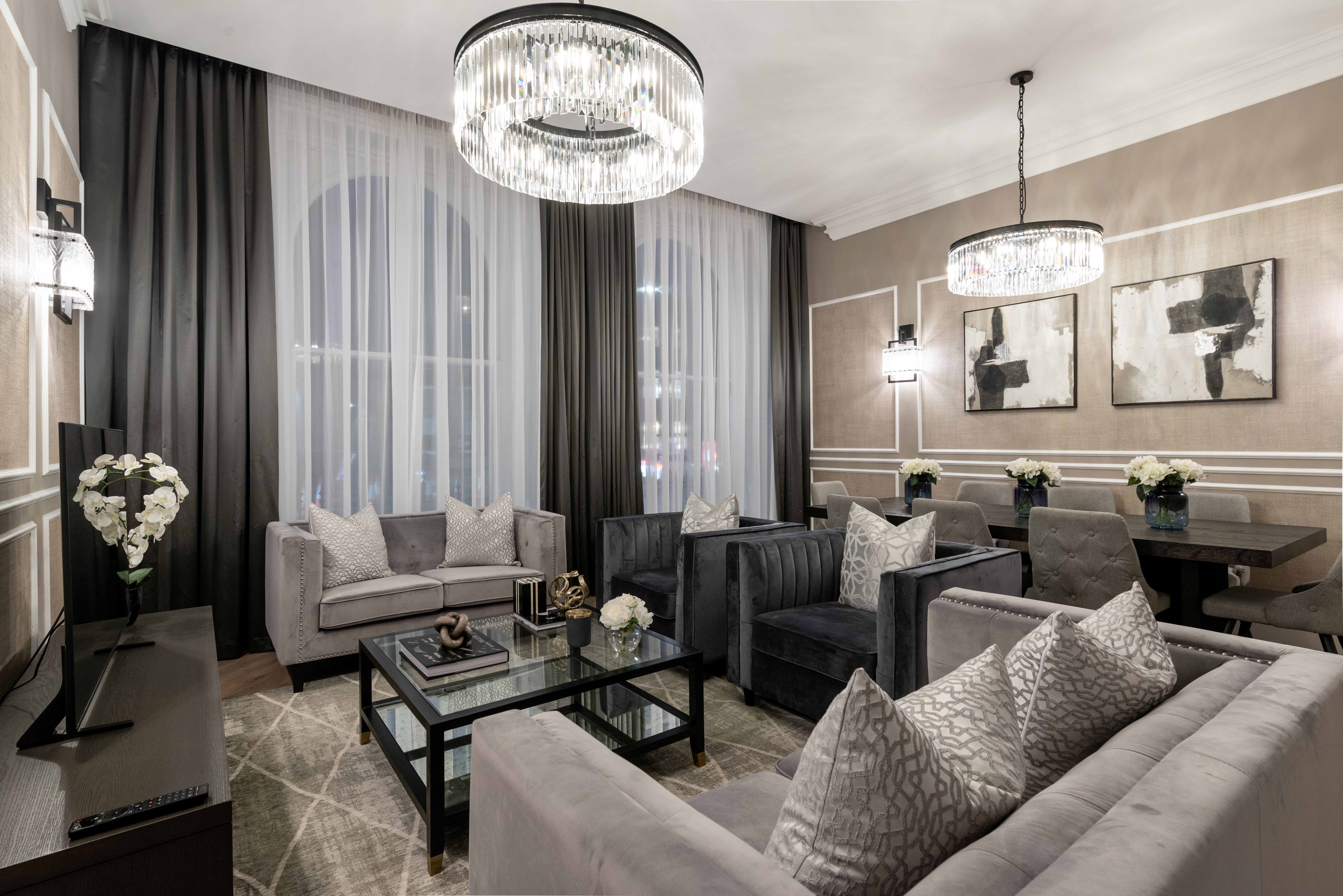 Manor Leith Craiglockhart: Elegant 3-Bedroom Apartment with Family Amenities, Leith