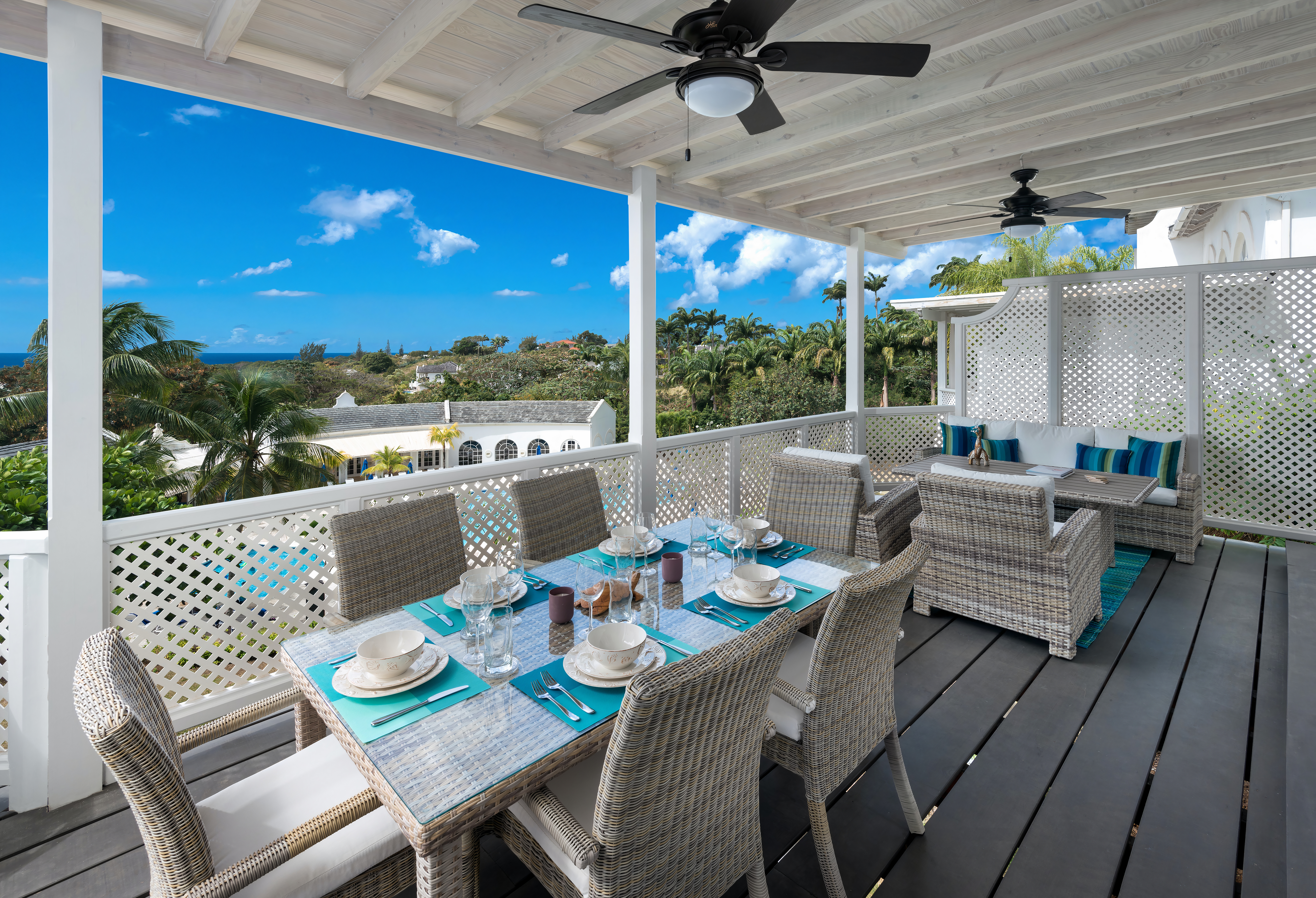 Manor Mahogany Holetown: Luxury 3-Bedroom Apartment with Pool and Gym, Holetown, Barbados