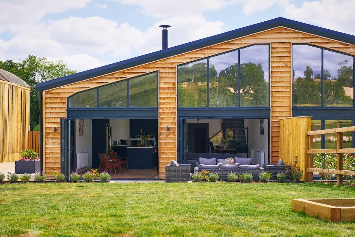Manor Mendip Bath: Luxury 4-Bedroom House with Hot Tub, Bath