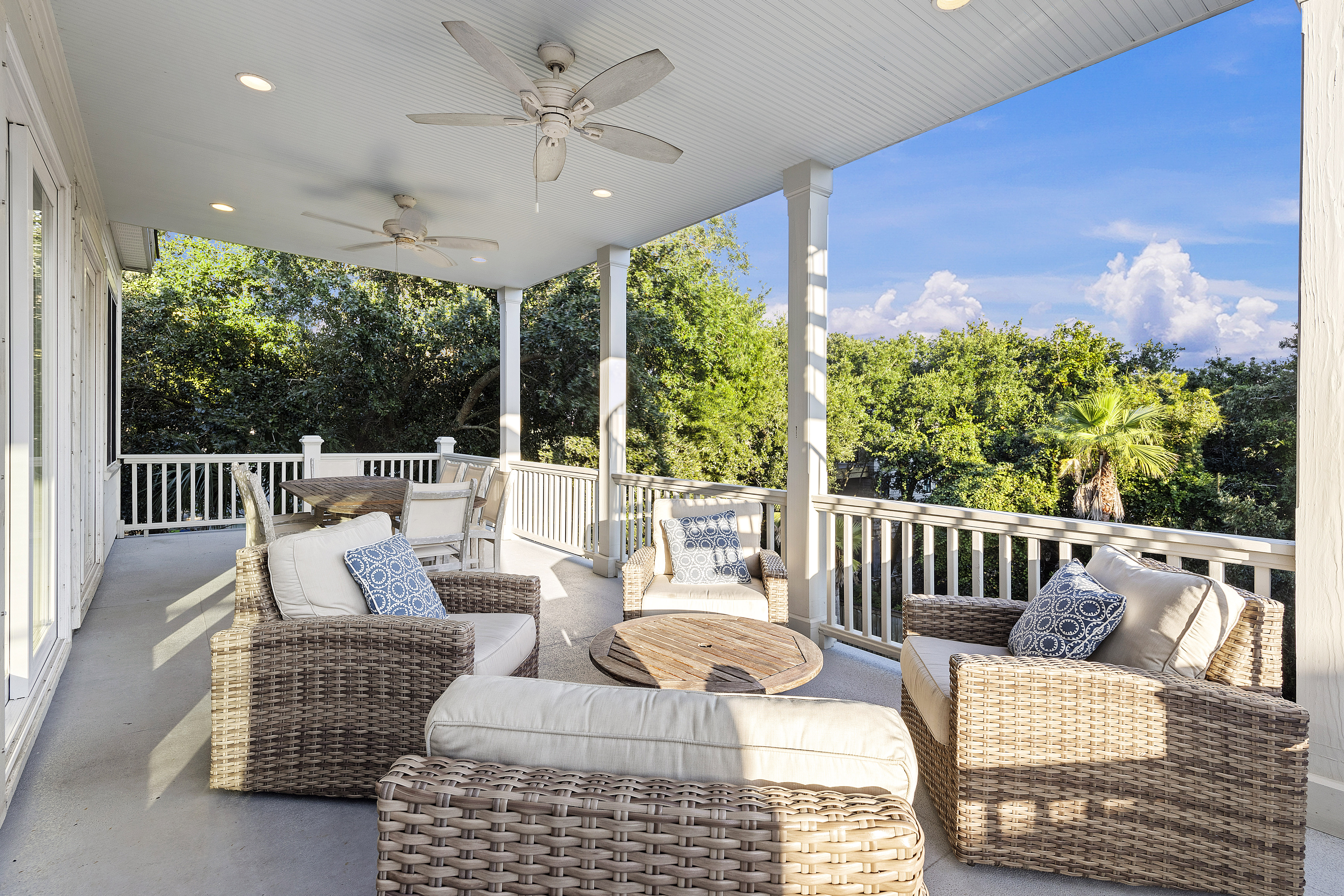 Manor Palmetto Charleston Charleston: Spacious 6-Bedroom Villa with Pool and Seaview, Charleston