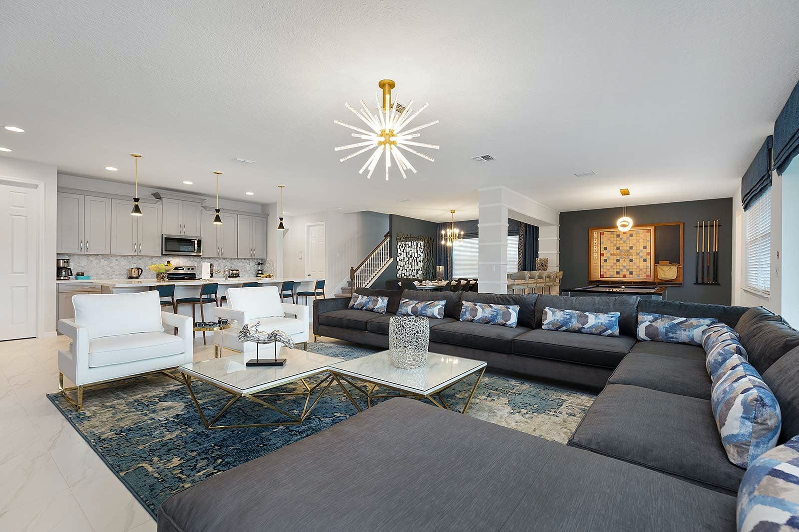 Manor Sabal Kissimmee: Spacious 7-Bedroom Apartment with Pool and Hot Tub, Osceola County