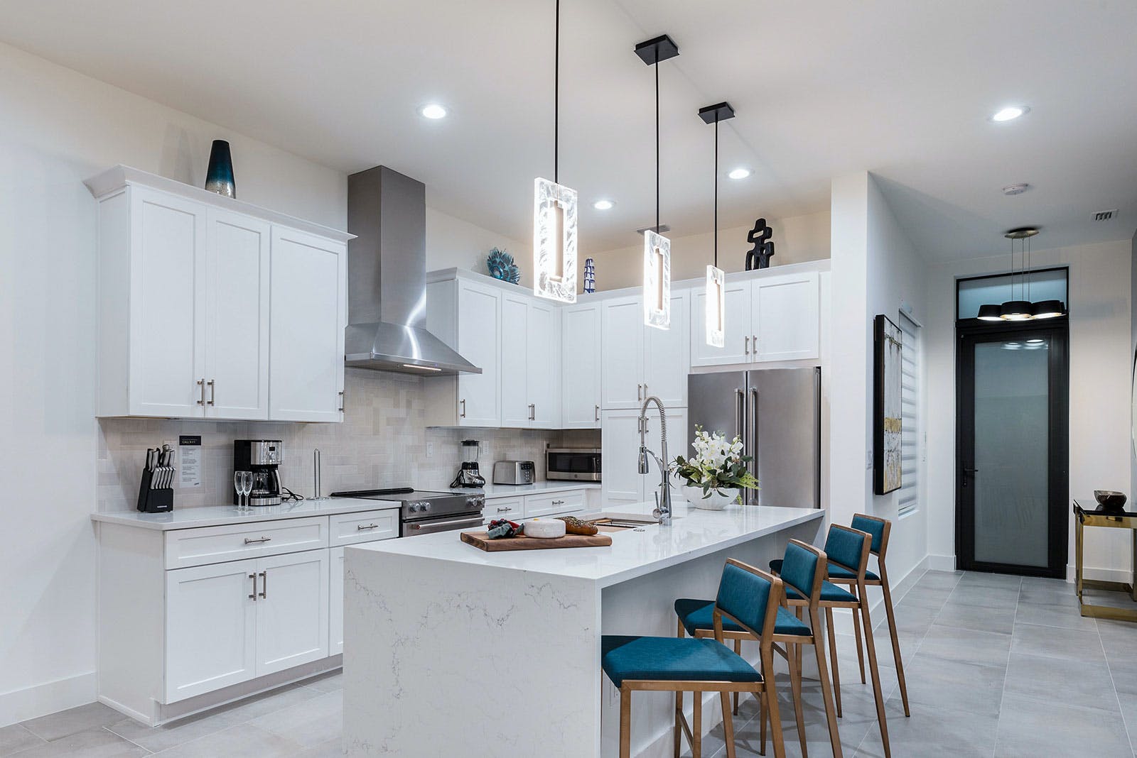 Manor Sabal Melbourne: 4-Bedroom Luxury Villa with Private Pool and Beach Access, South Beach