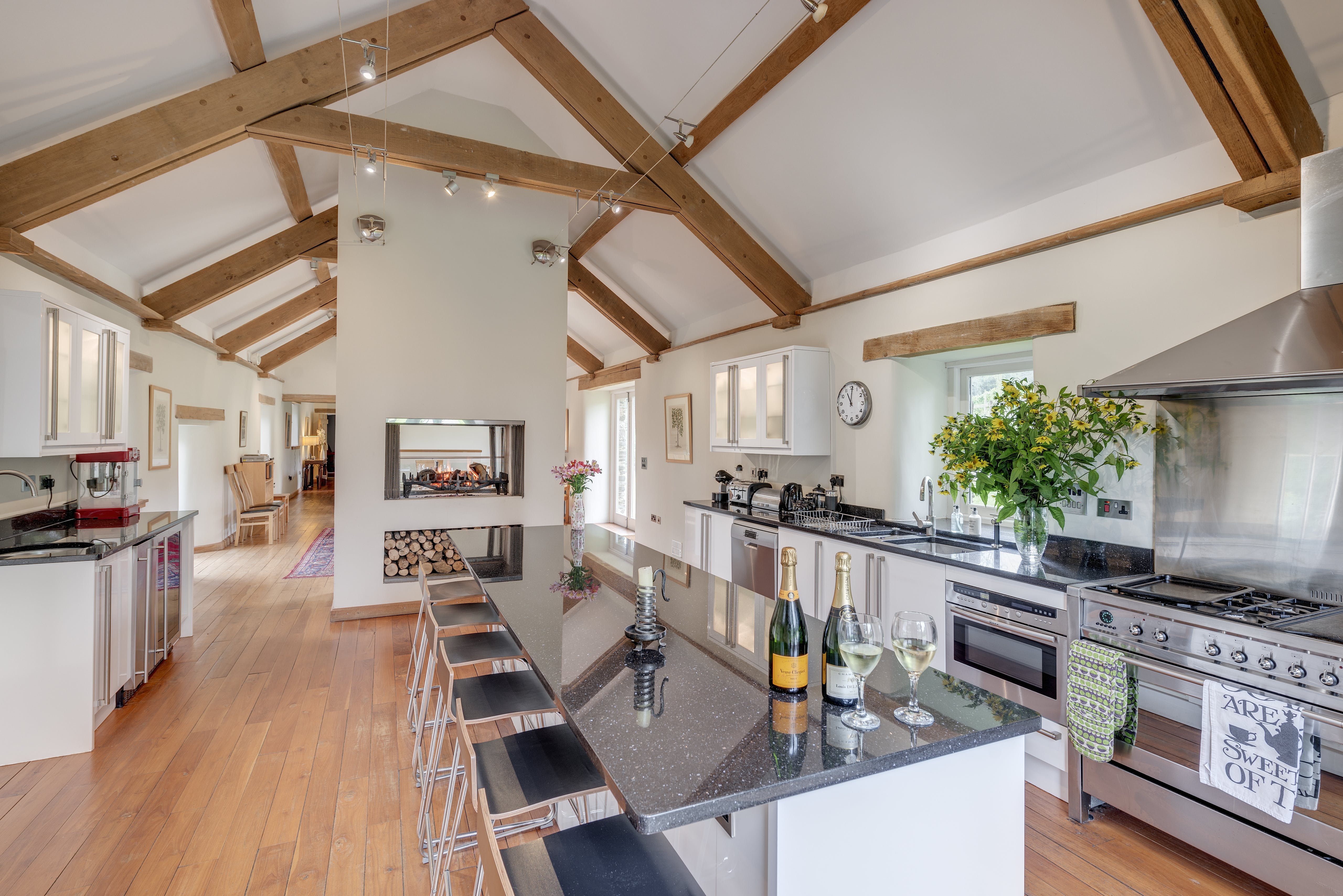 Manor Start Bay Devon: 6-Bedroom Luxury Cottage with Seaview and Pool, South Devon