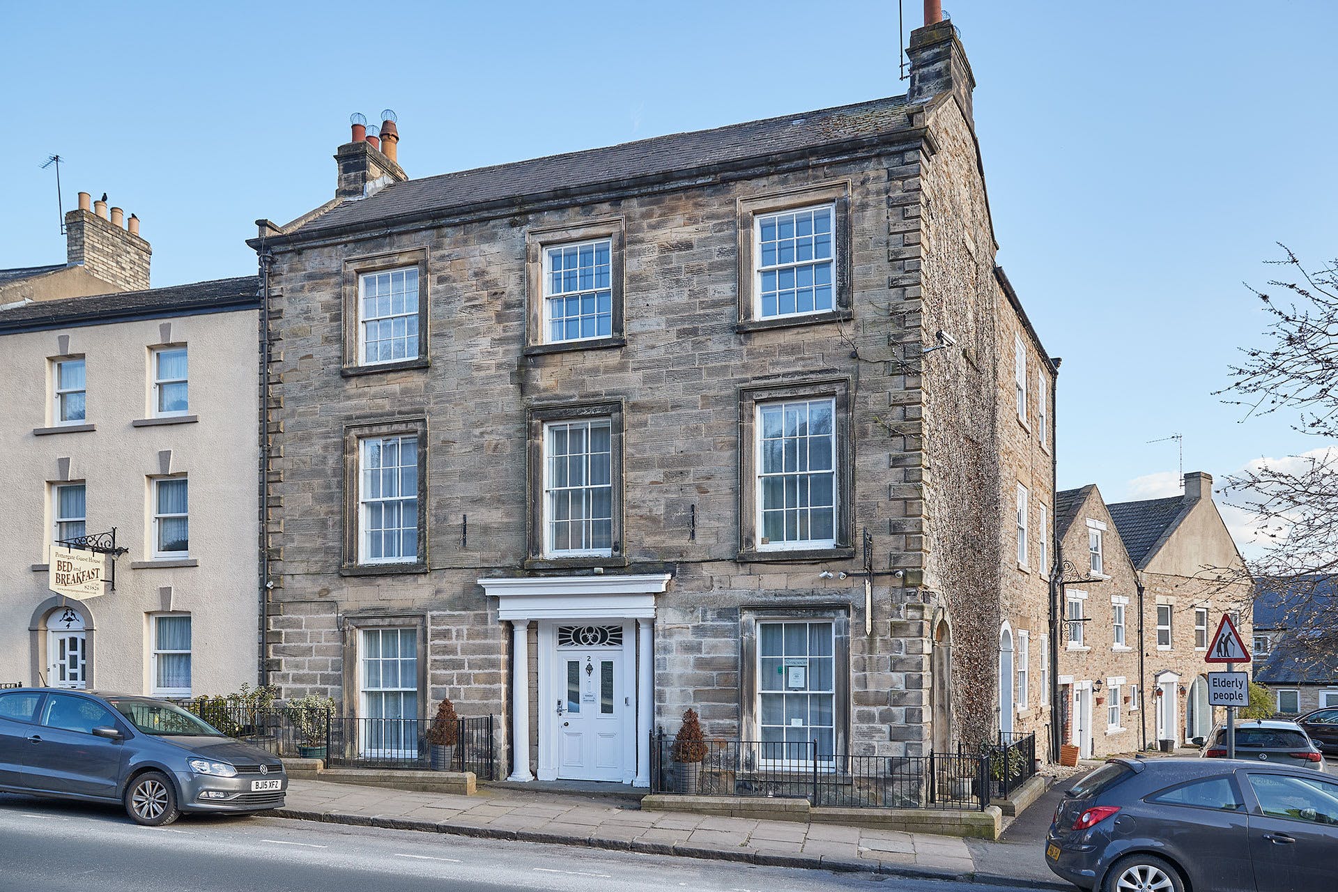 Manor Swale Richmond: 7-Bedroom Luxury Apartment with Family-Friendly Features, North Yorkshire