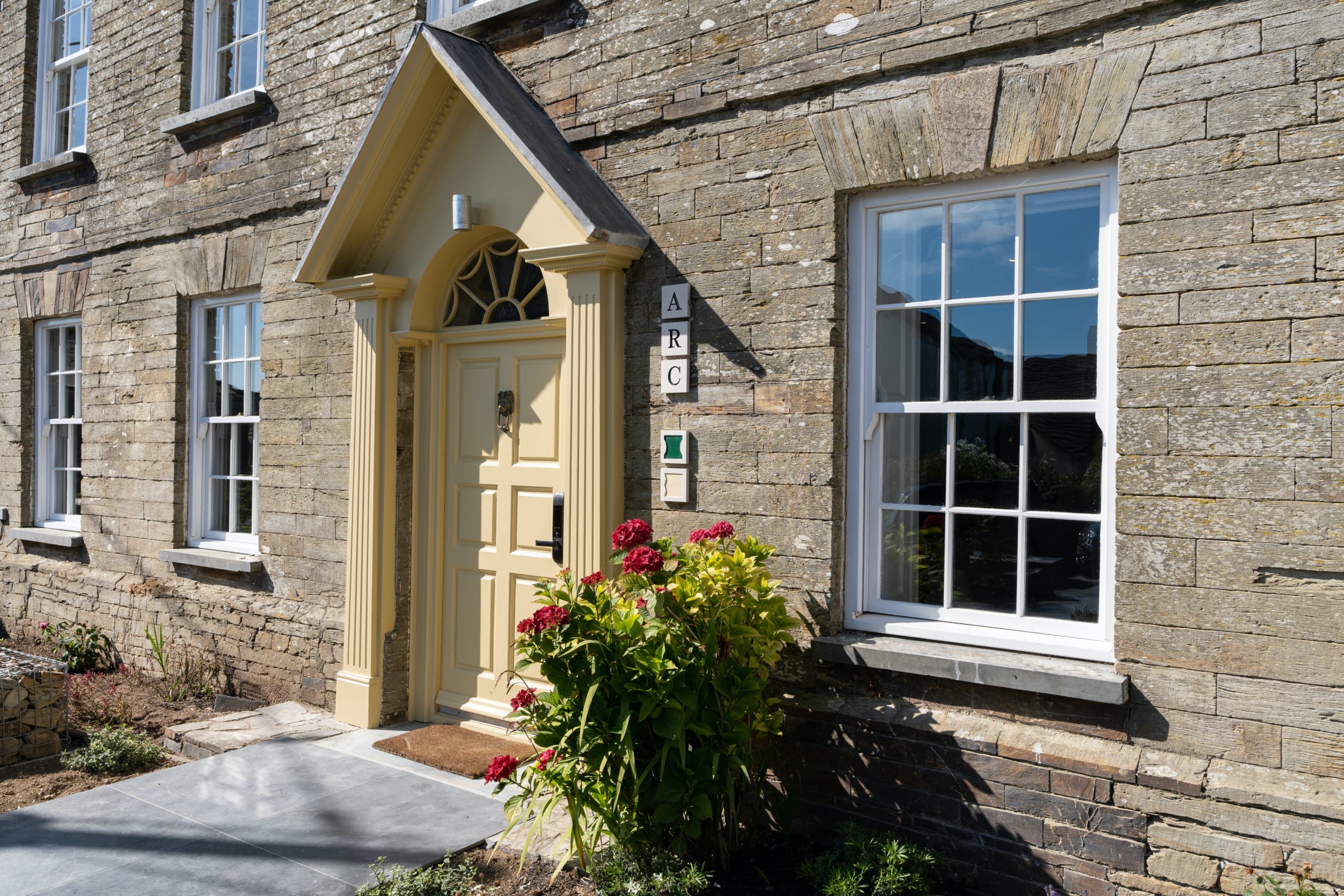 Manor Trevose Padstow: Luxury 12-Bedroom Apartment with Hot Tub and Sea Views, Padstow