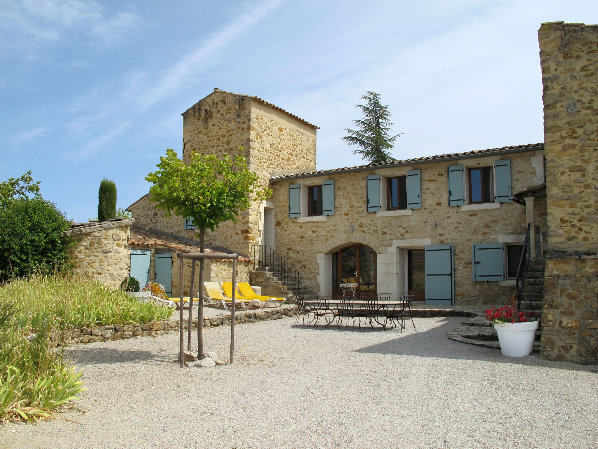 Mas Céreste Forcalquier: Stunning 5-Bedroom Provence Villa with Private Pool and Country Views Near Forcalquier