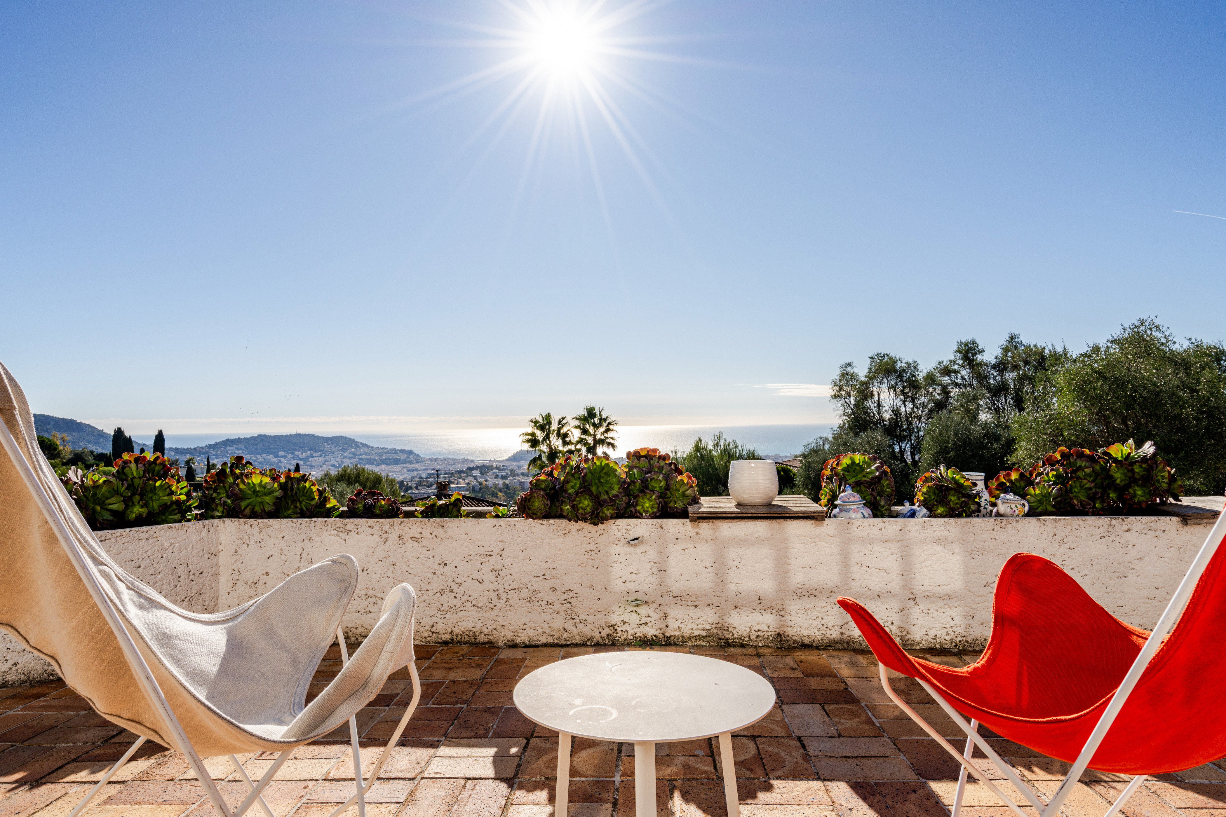 Mas Esterel Nice: Luxury 4-Bedroom Apartment with Seaview, Nice